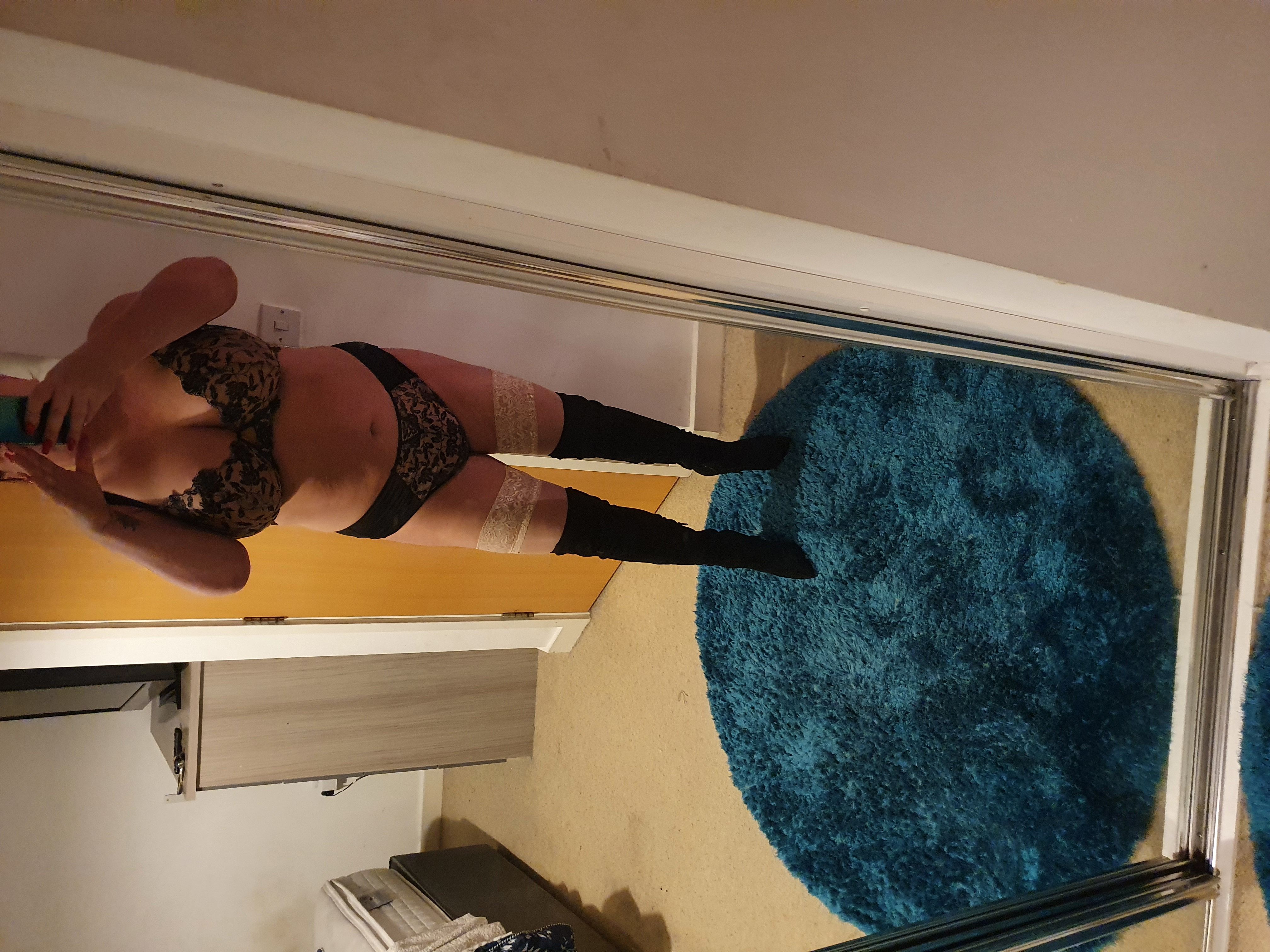 https://cdn.adultwork.com/gallery/G12/8334480.jpg