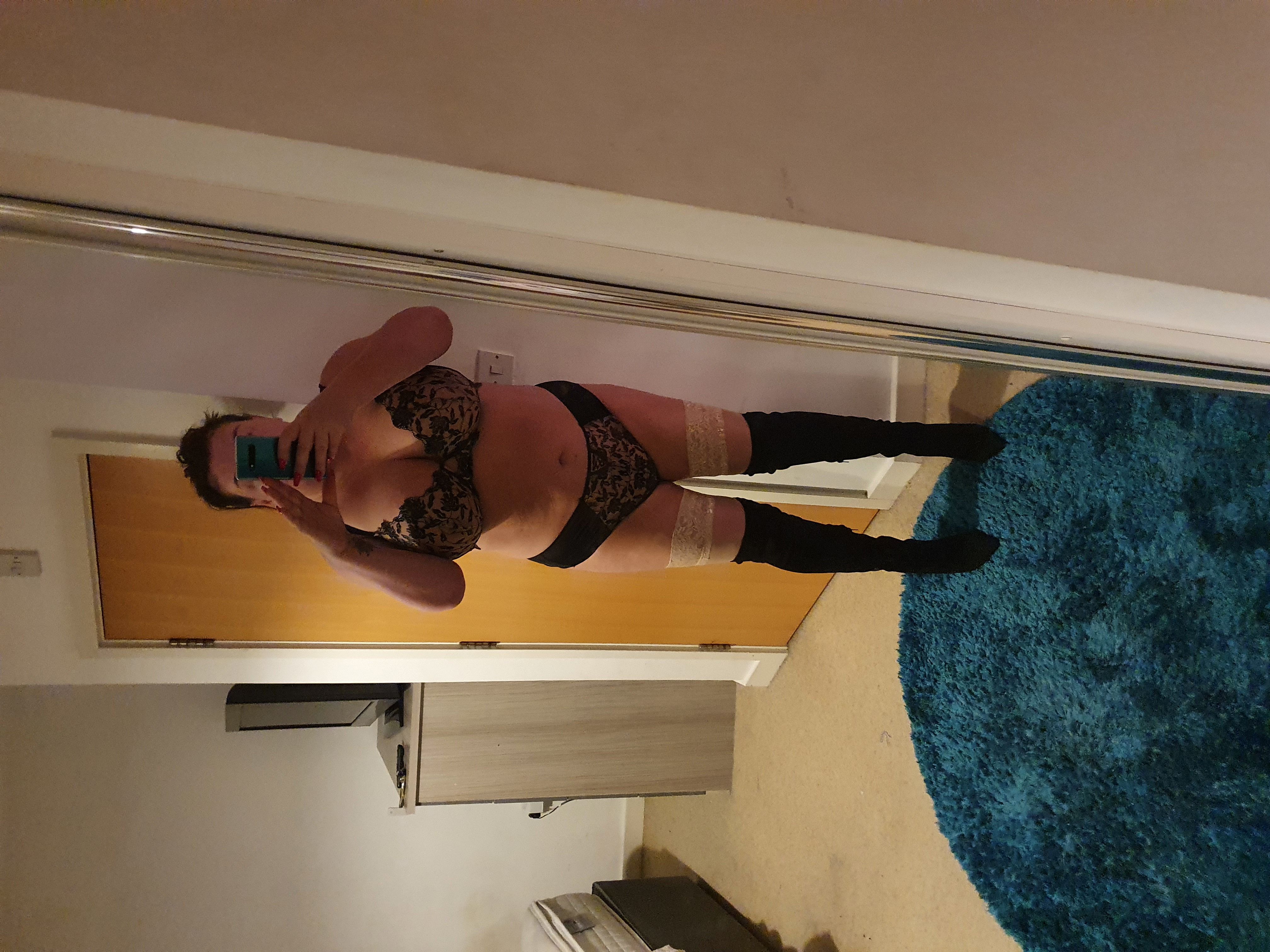 https://cdn.adultwork.com/gallery/G12/8334481.jpg