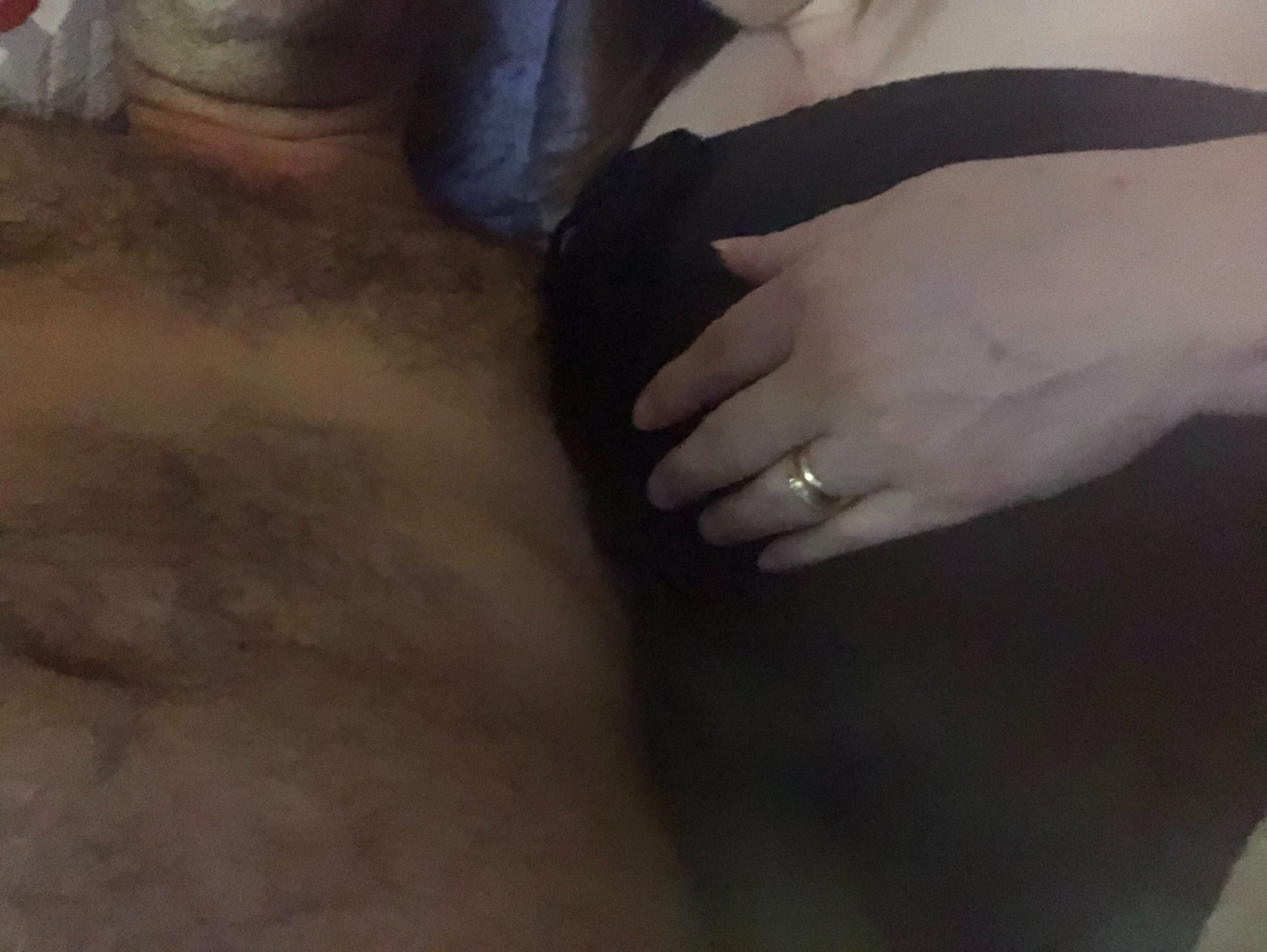 https://cdn.adultwork.com/gallery/G12/8340088.jpg