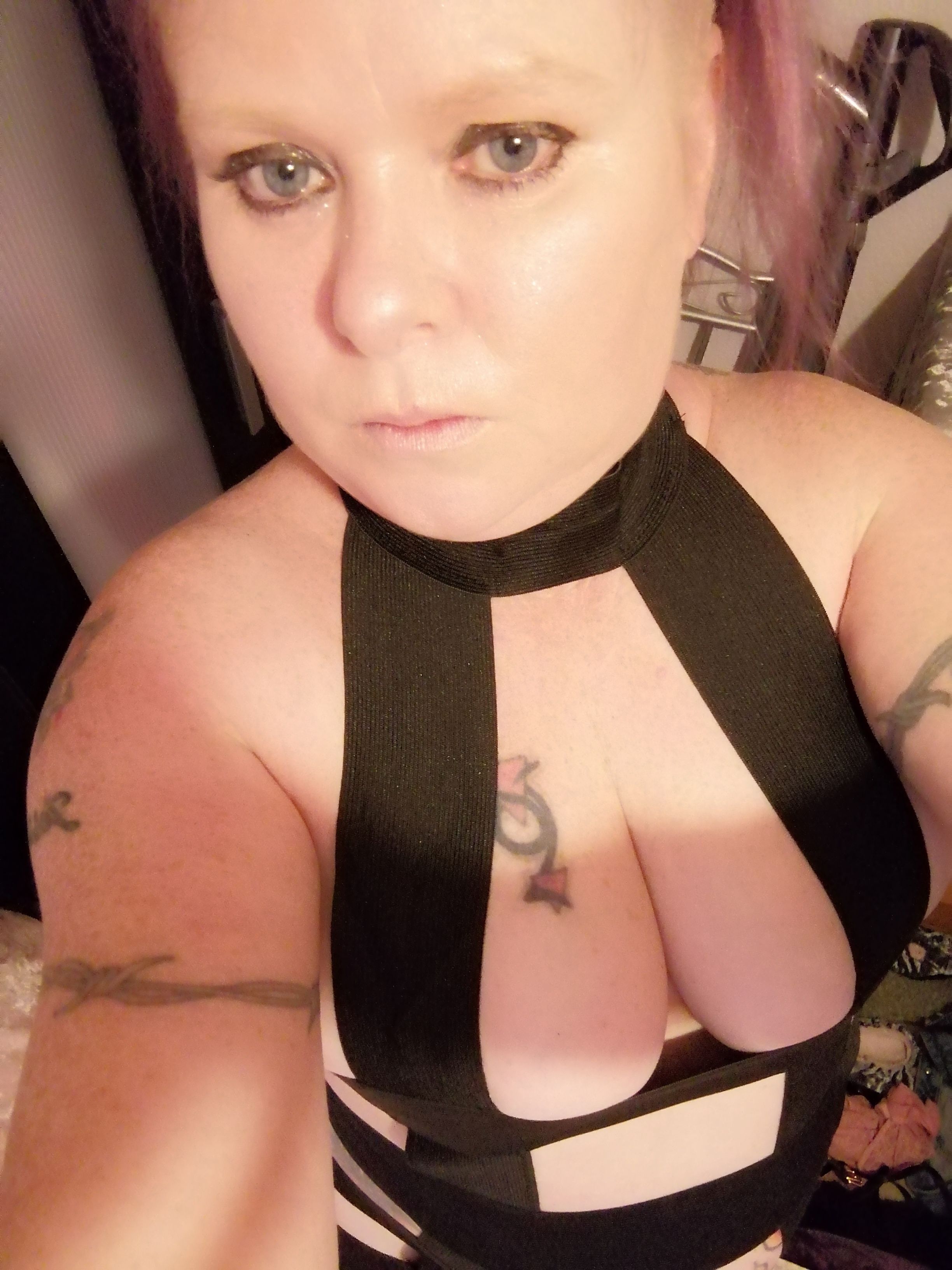 https://cdn.adultwork.com/gallery/G12/8340587.jpg