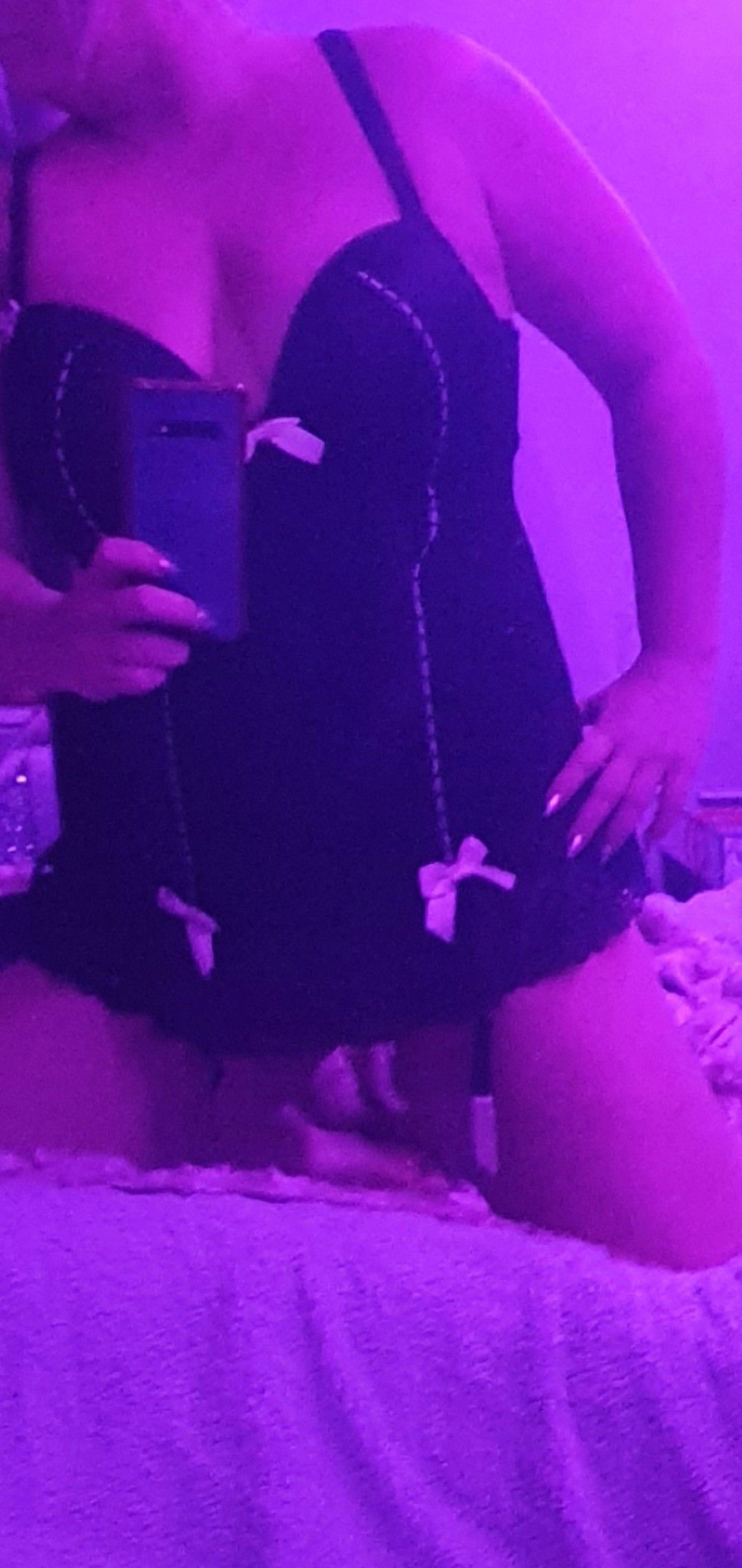 https://cdn.adultwork.com/gallery/G12/8343164.jpg