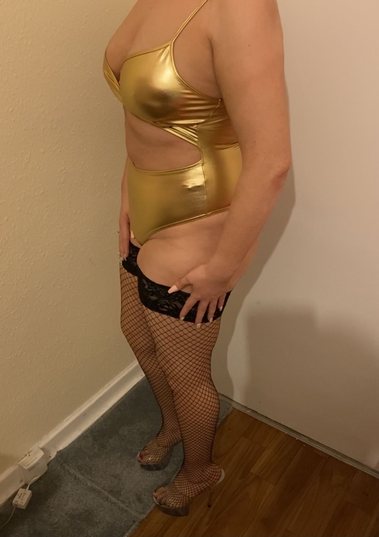 https://cdn.adultwork.com/gallery/G12/8343608.jpg