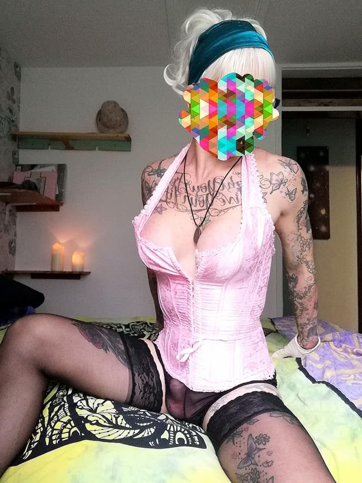 https://cdn.adultwork.com/gallery/G12/8347585.jpg