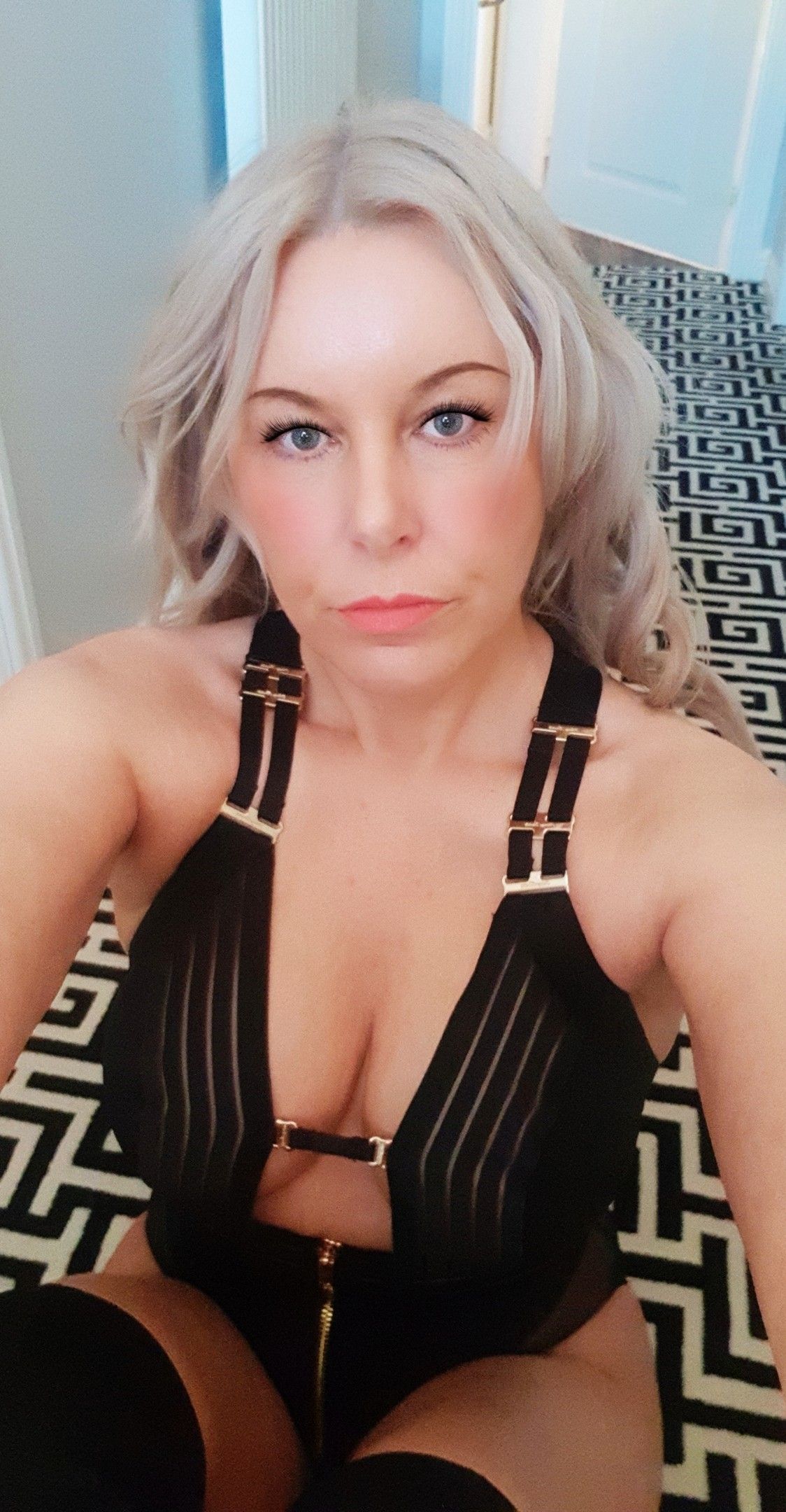 https://cdn.adultwork.com/gallery/G12/8349045.jpg