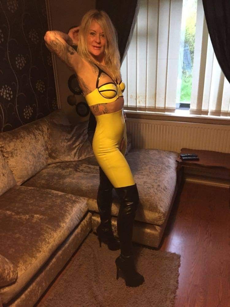 https://cdn.adultwork.com/gallery/G12/8349206.jpg