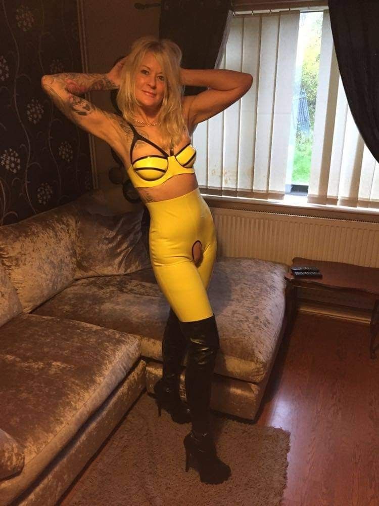 https://cdn.adultwork.com/gallery/G12/8349826.jpg