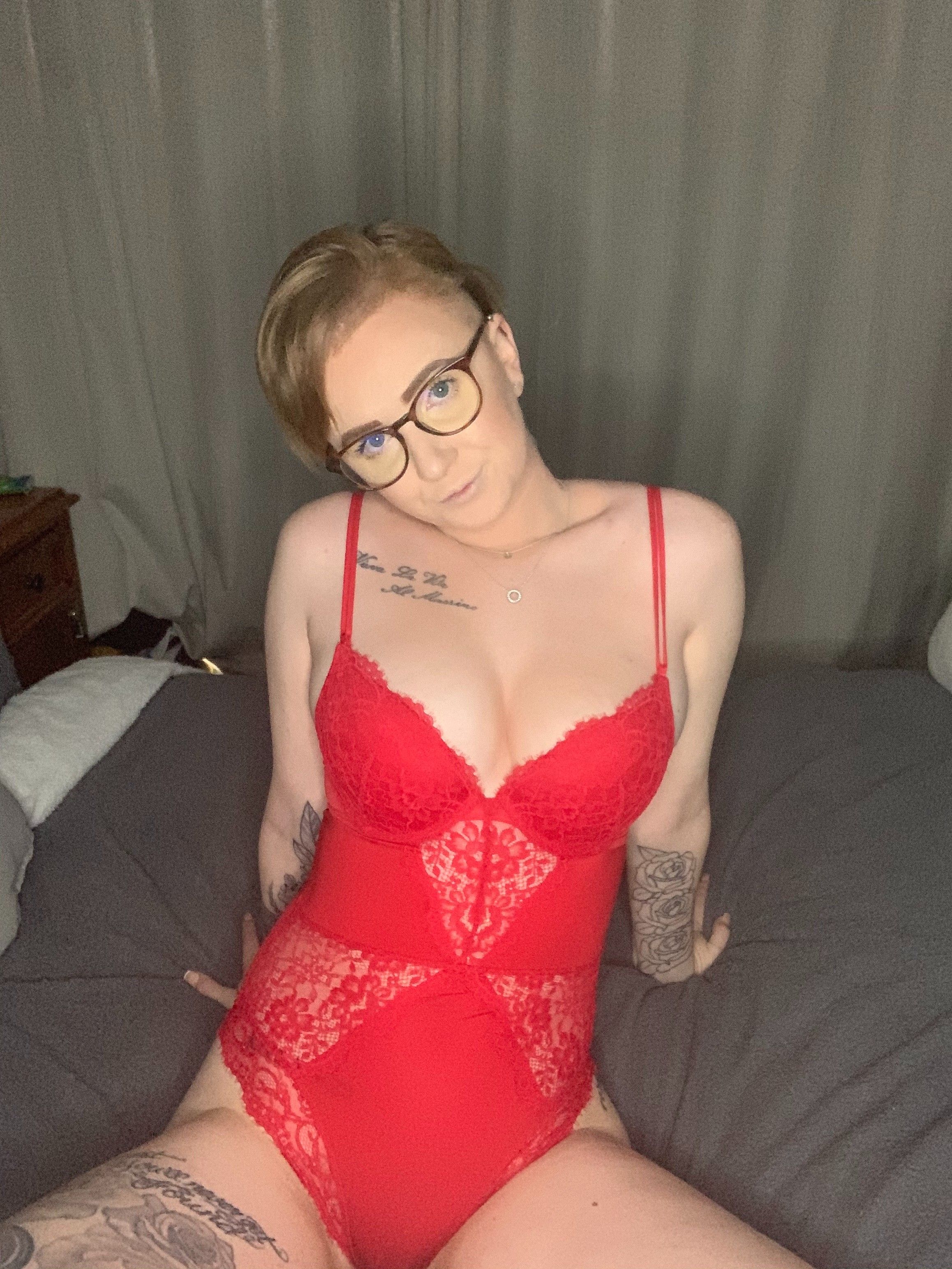 https://cdn.adultwork.com/gallery/G12/8352110.jpg