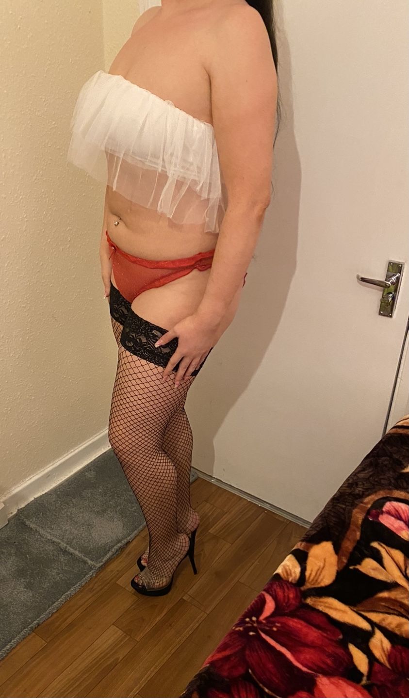 https://cdn.adultwork.com/gallery/G12/8352859.jpg