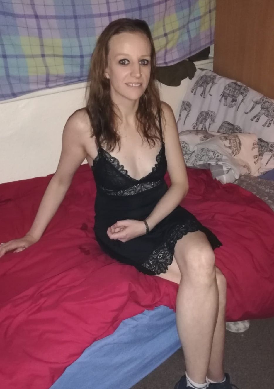 https://cdn.adultwork.com/gallery/G12/8353693.jpg