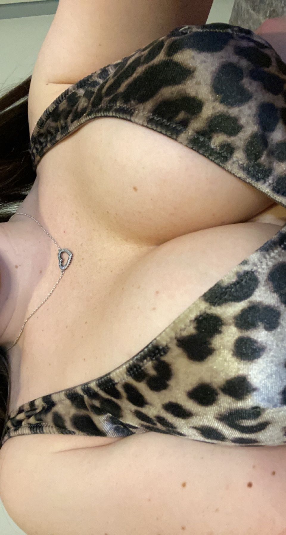 https://cdn.adultwork.com/gallery/G12/8356116.jpg