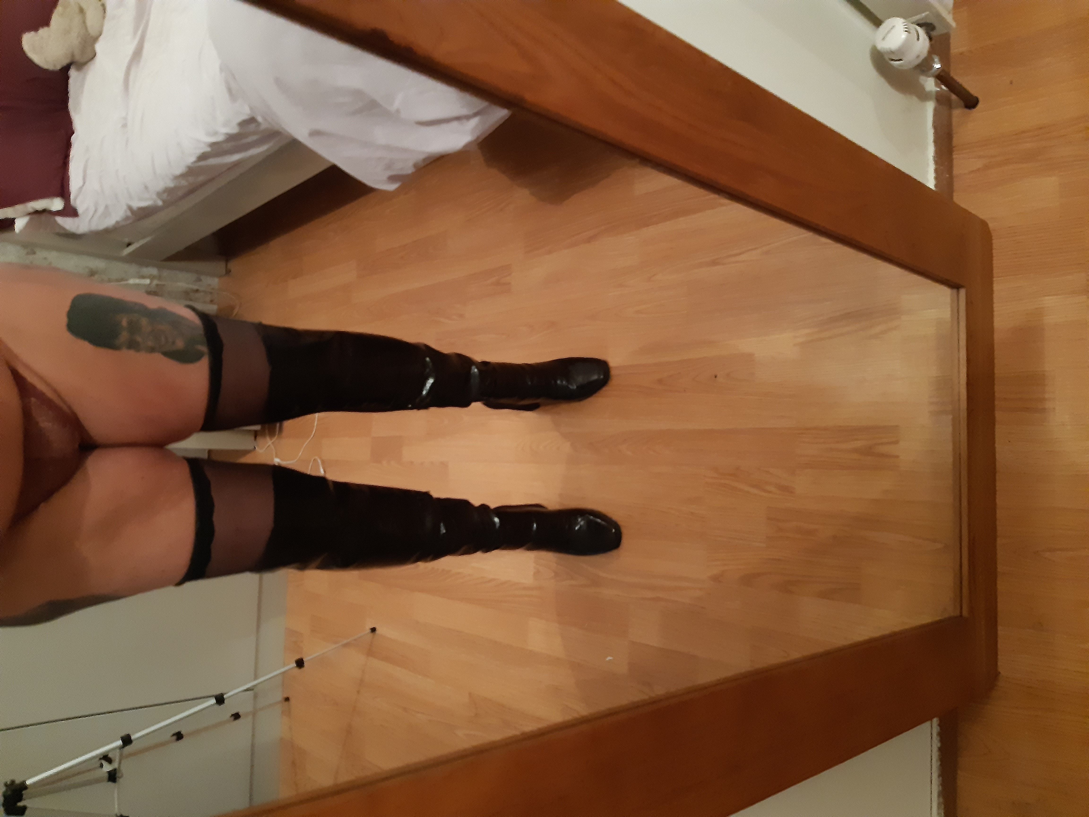 https://cdn.adultwork.com/gallery/G12/8360746.jpg