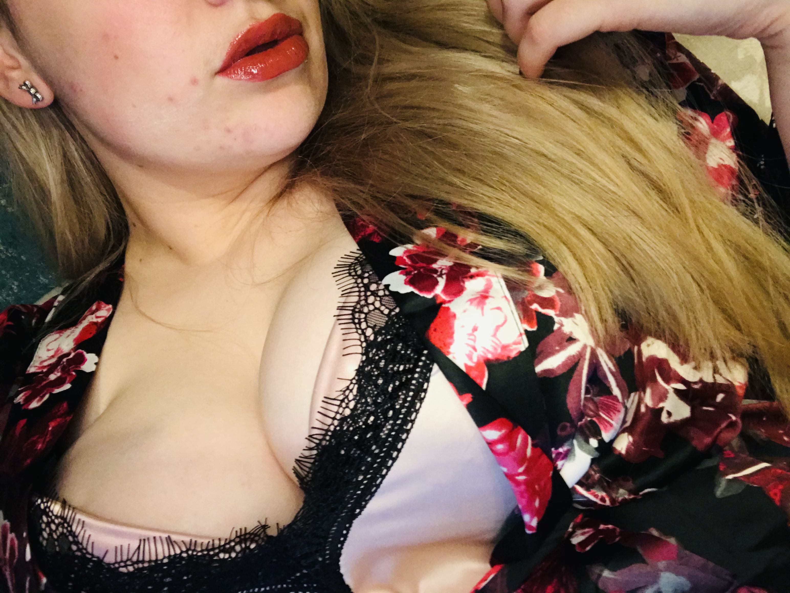 https://cdn.adultwork.com/gallery/G12/8362218.jpg