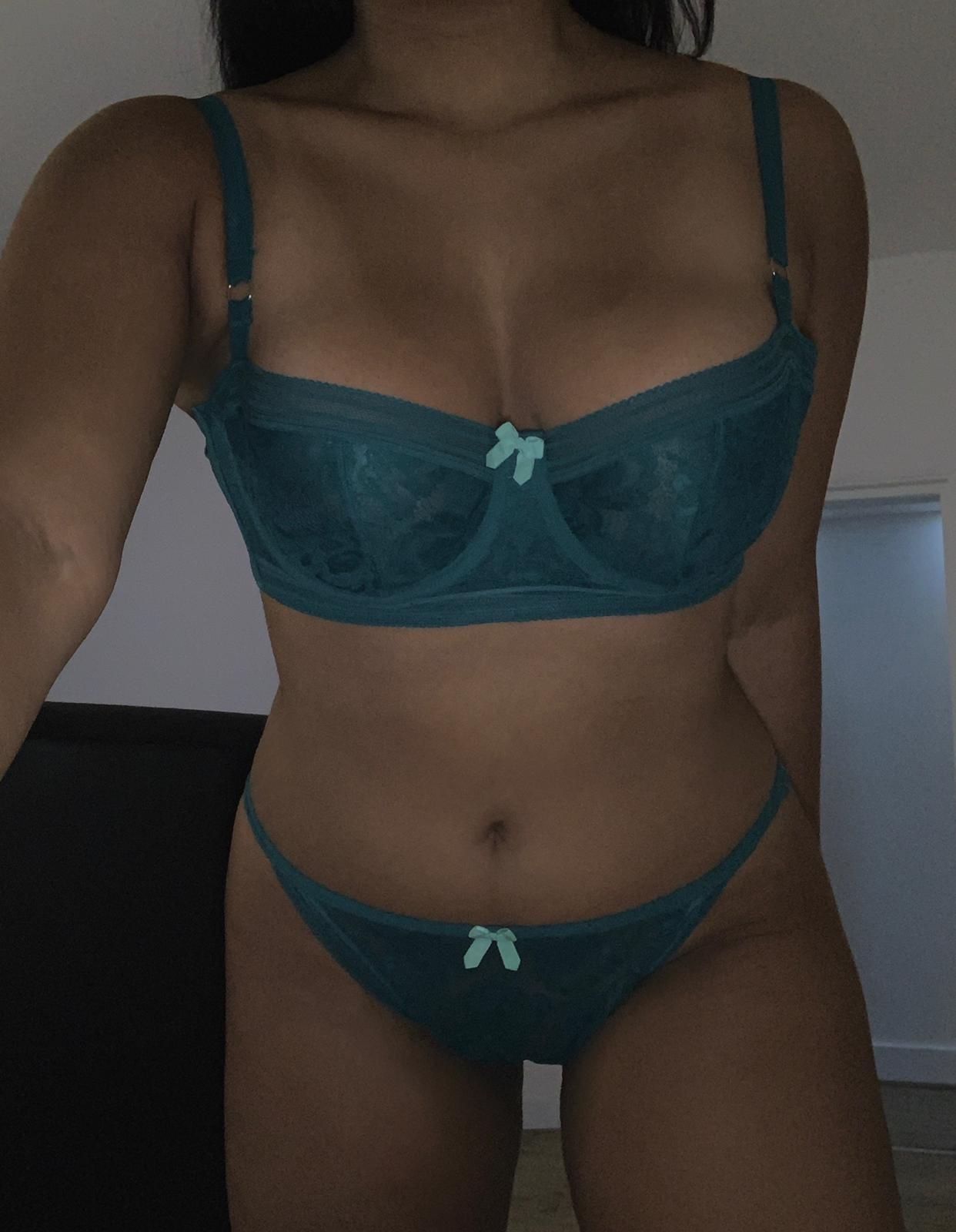 https://cdn.adultwork.com/gallery/G12/8363832.jpg