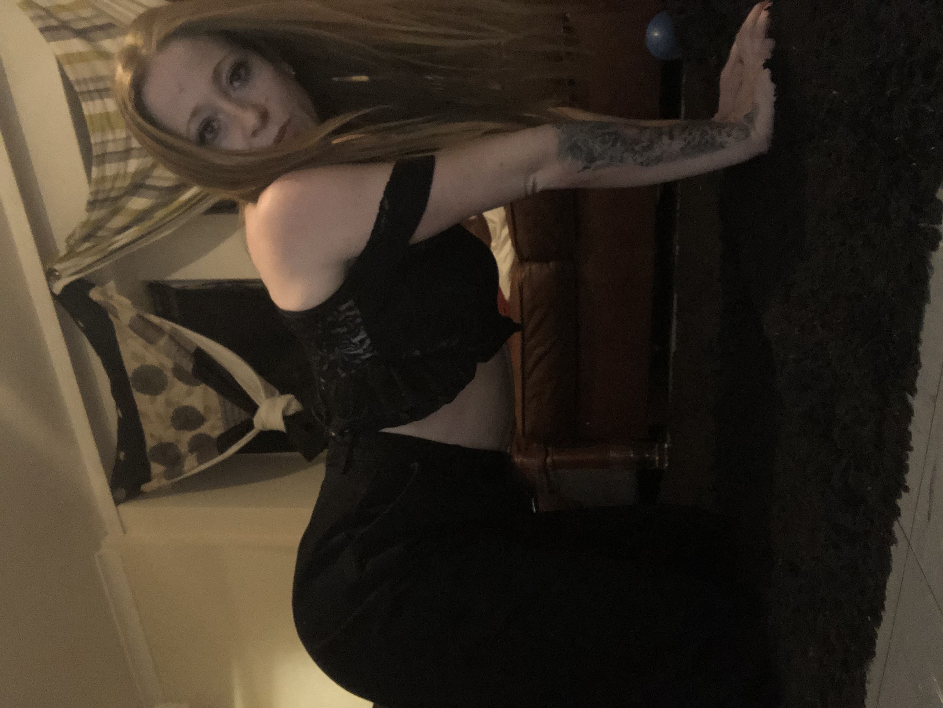 https://cdn.adultwork.com/gallery/G12/8365195.jpg