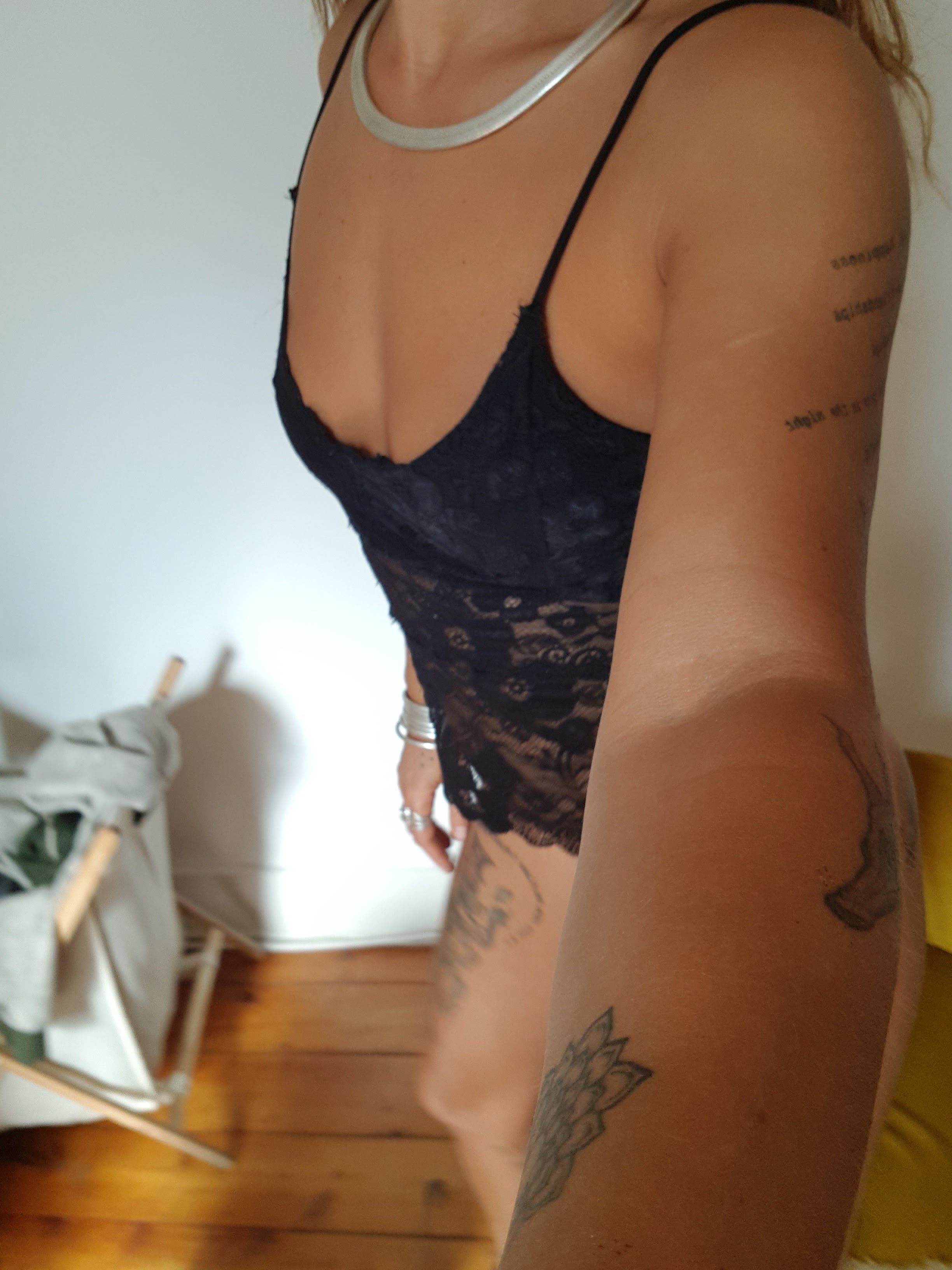 https://cdn.adultwork.com/gallery/G12/8367055.jpg