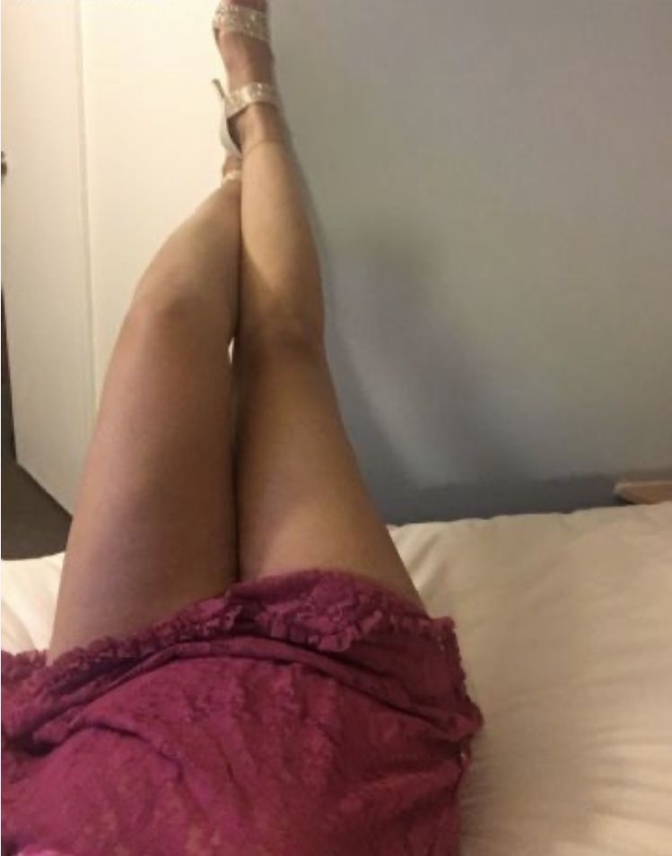 https://cdn.adultwork.com/gallery/G12/8367860.jpg