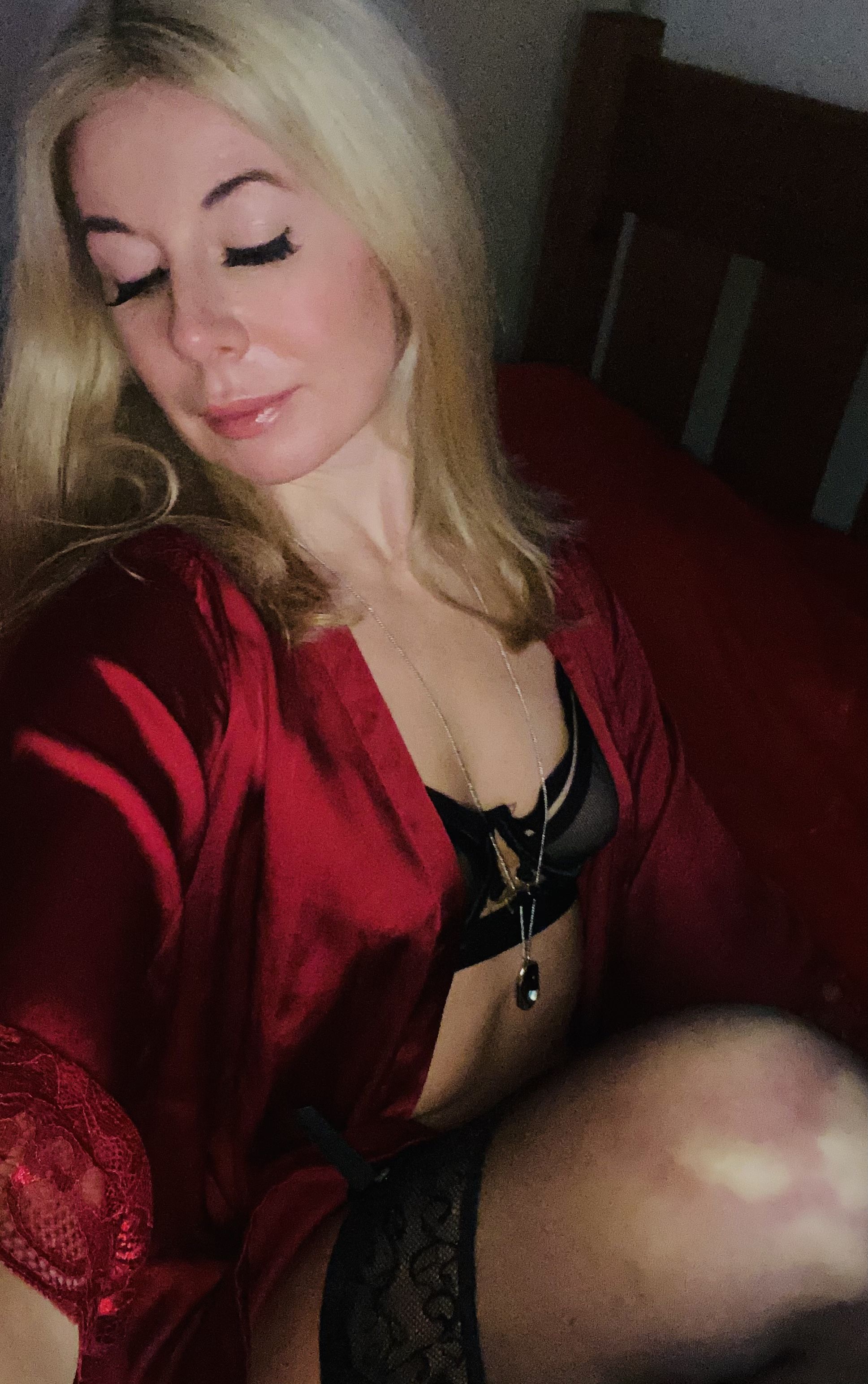 https://cdn.adultwork.com/gallery/G12/8368464.jpg