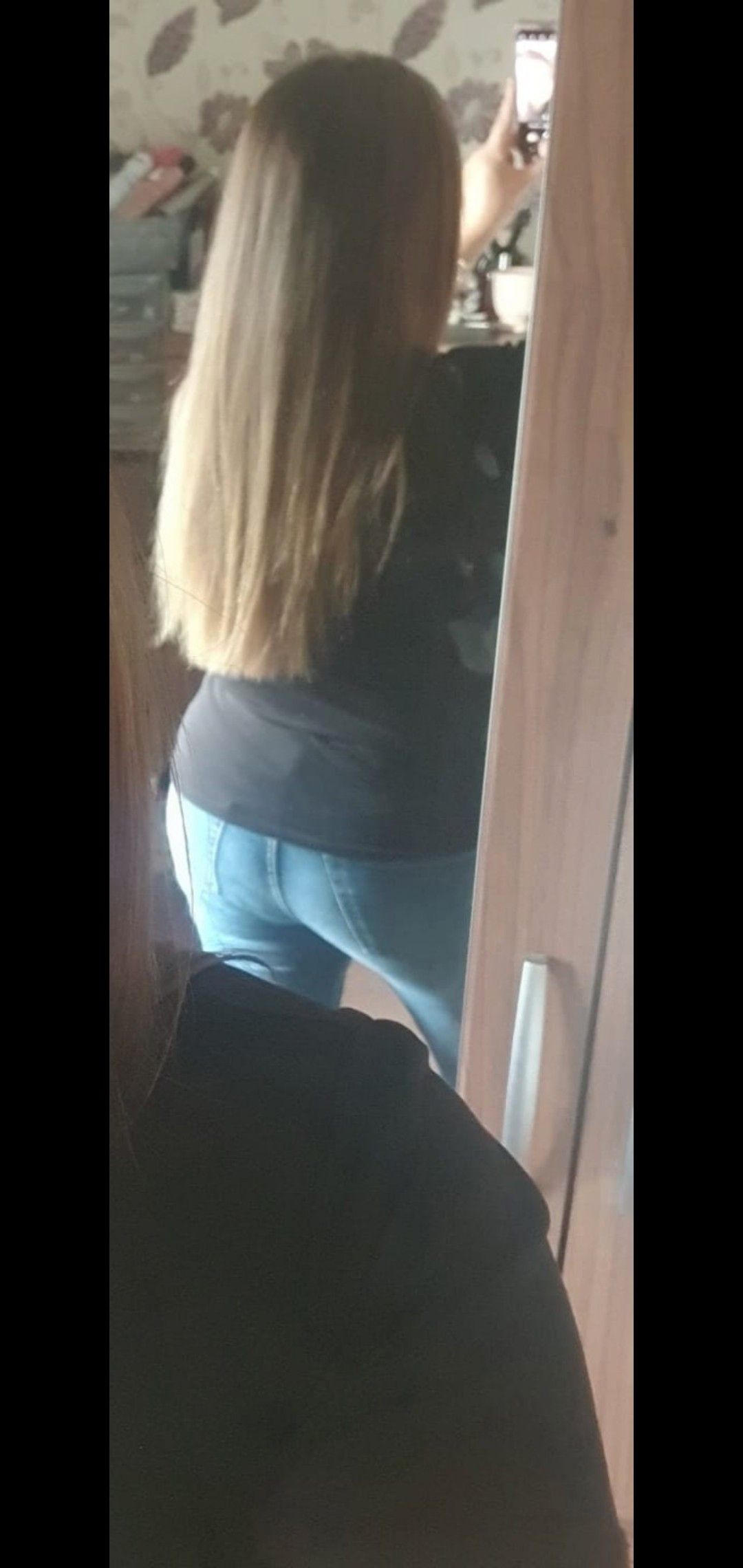 https://cdn.adultwork.com/gallery/G12/8368899.jpg