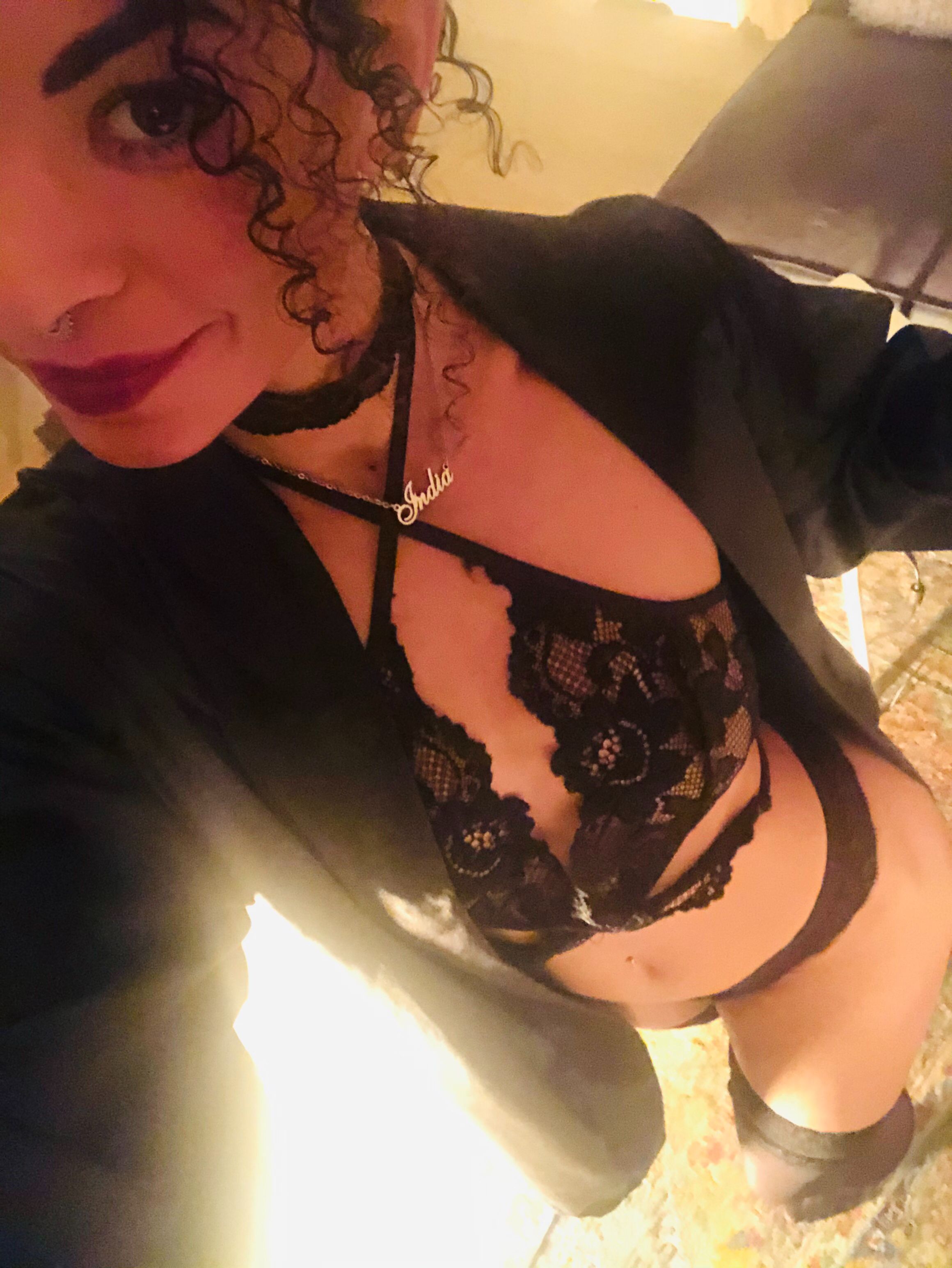 https://cdn.adultwork.com/gallery/G12/8369063.jpg