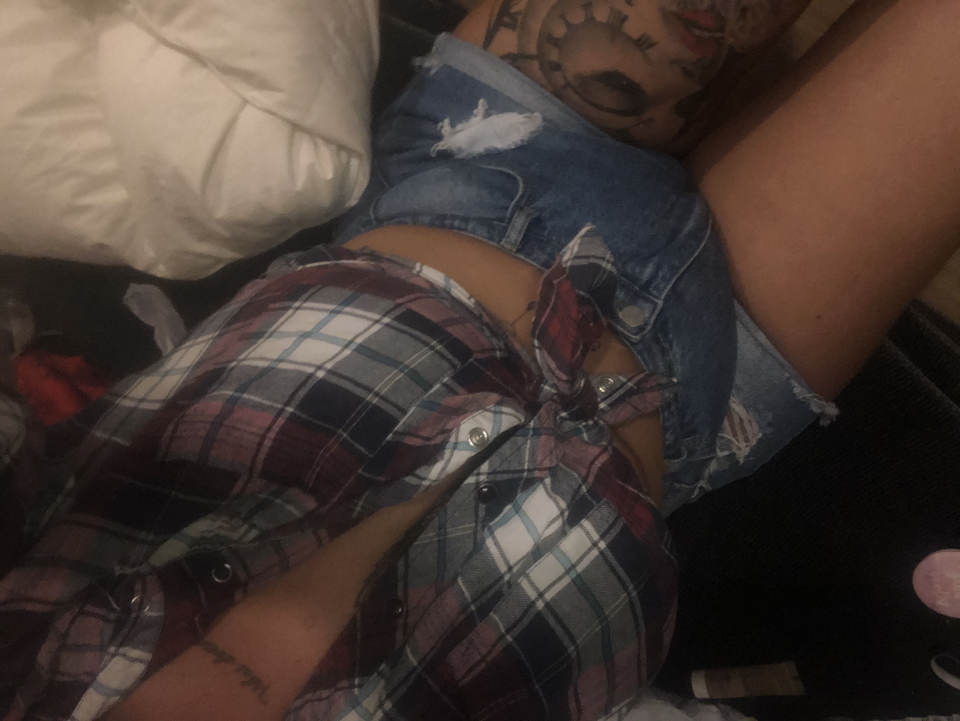 https://cdn.adultwork.com/gallery/G12/8369186.jpg