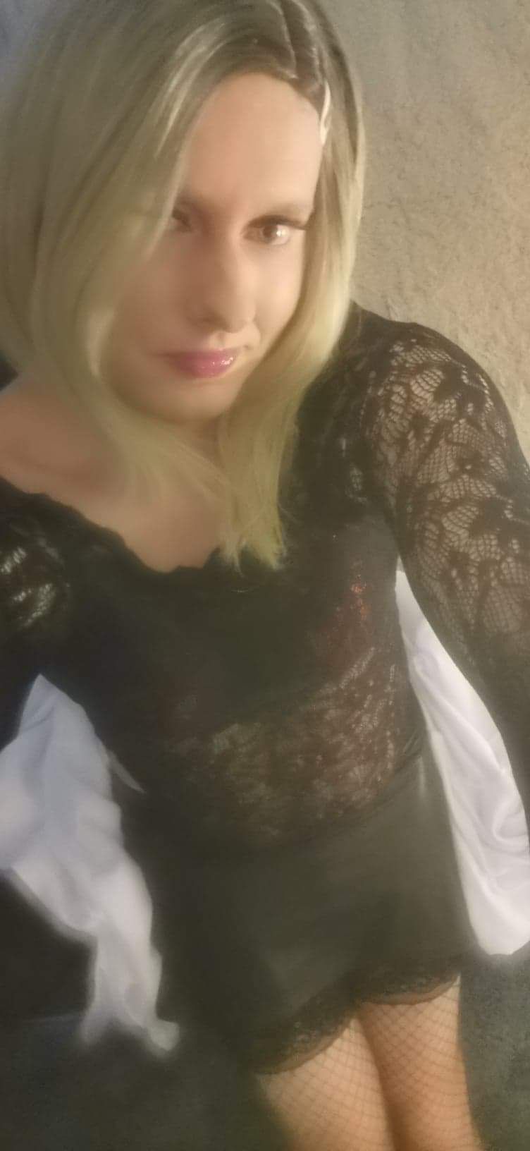 https://cdn.adultwork.com/gallery/G12/8369814.jpg