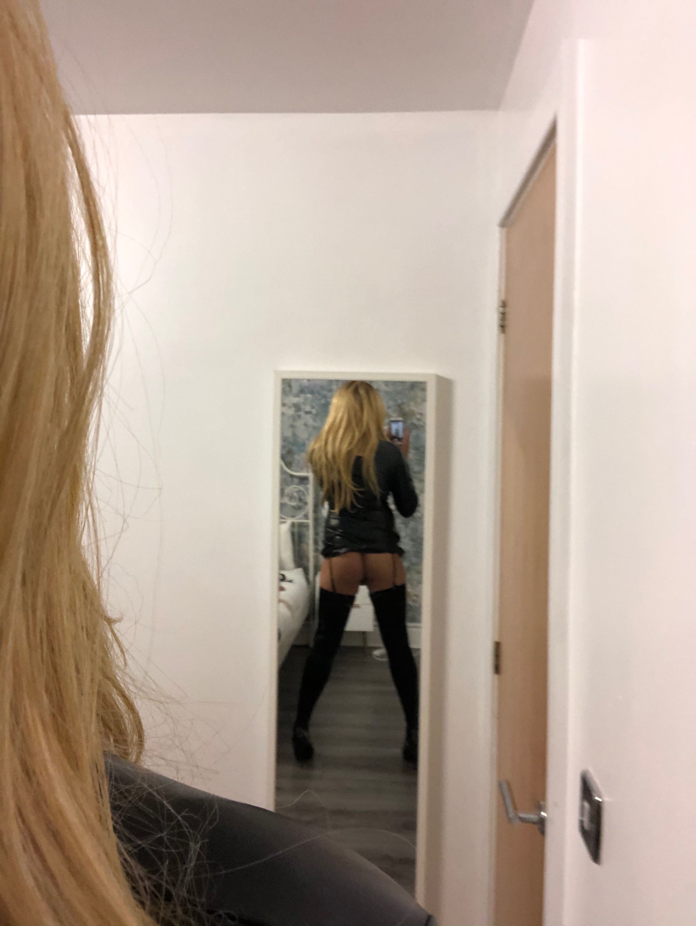 https://cdn.adultwork.com/gallery/G12/8370184.jpg