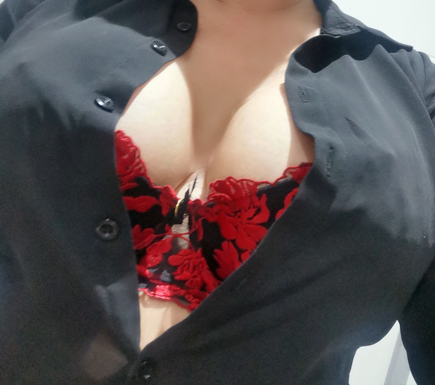 https://cdn.adultwork.com/gallery/G12/8370809.jpg