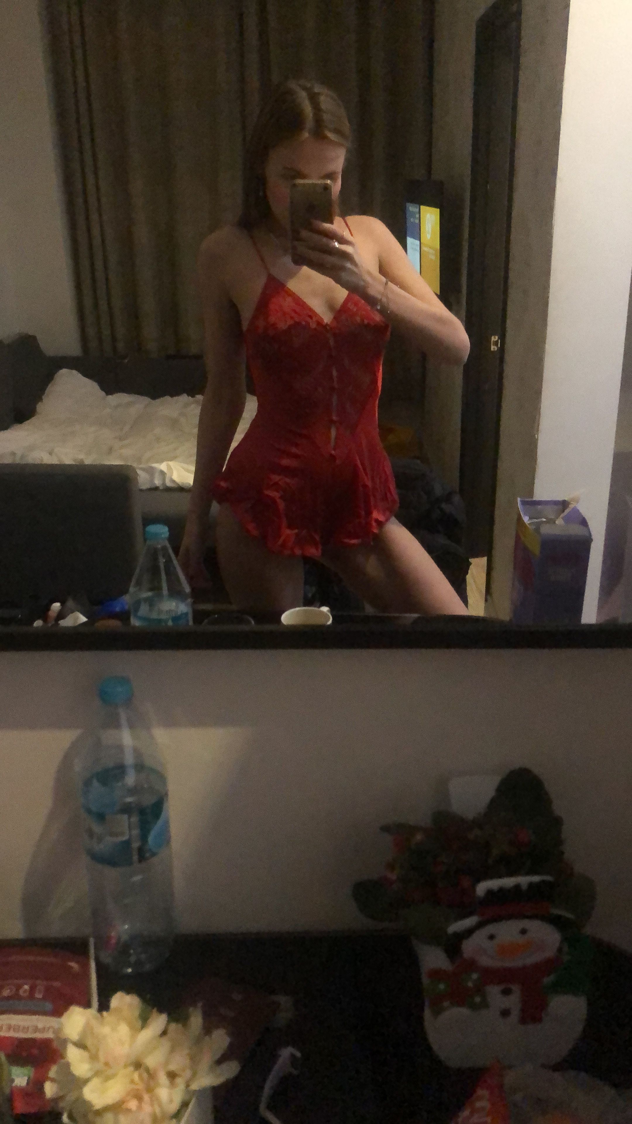 https://cdn.adultwork.com/gallery/G12/8375765.jpg