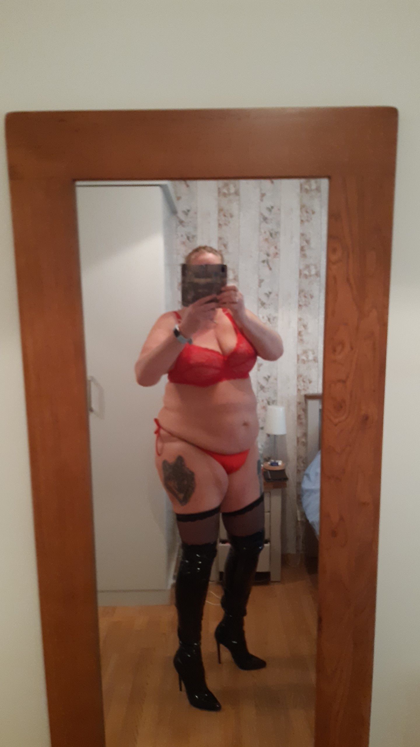 https://cdn.adultwork.com/gallery/G12/8375814.jpg