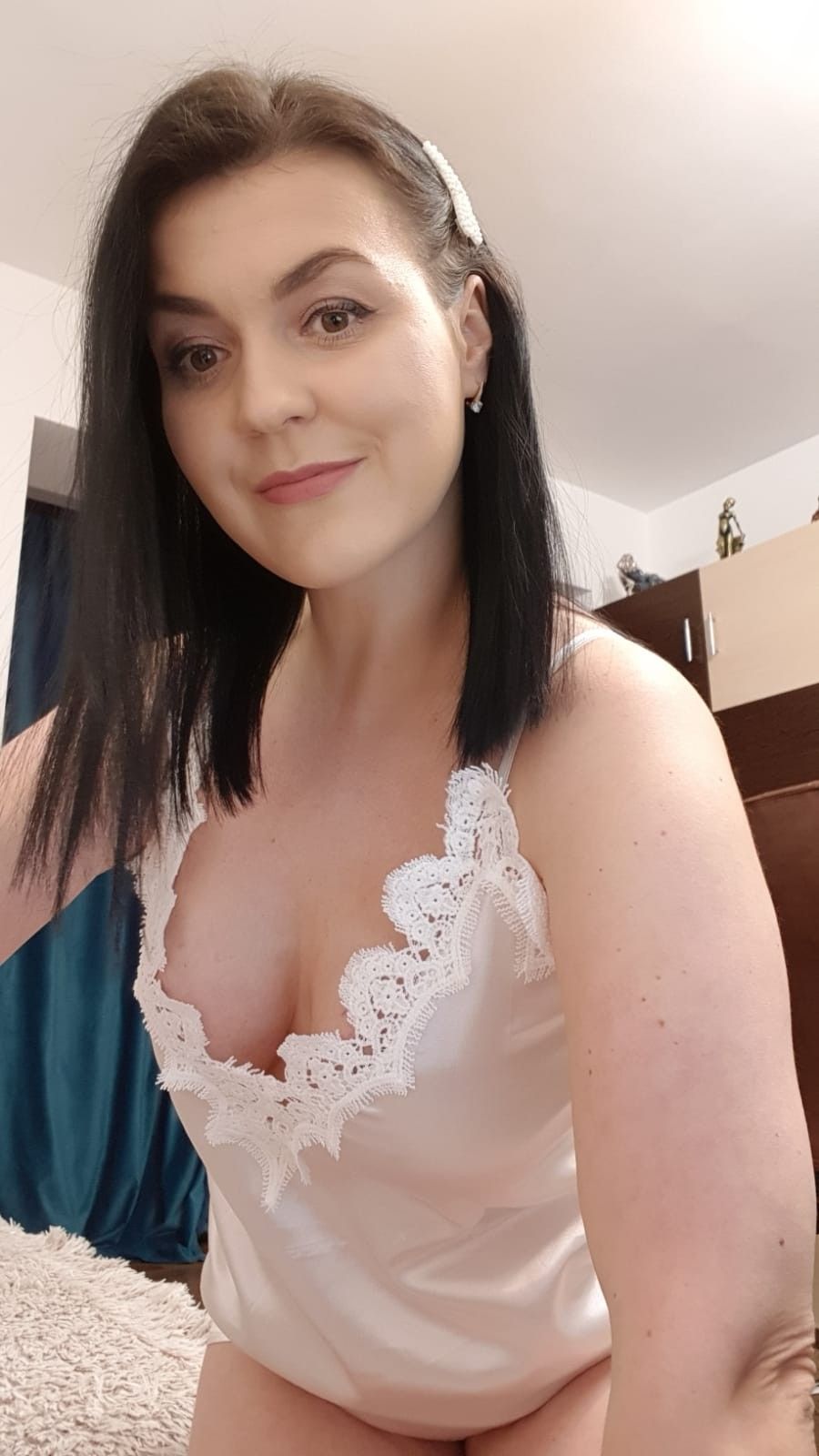 https://cdn.adultwork.com/gallery/G12/8375966.jpg