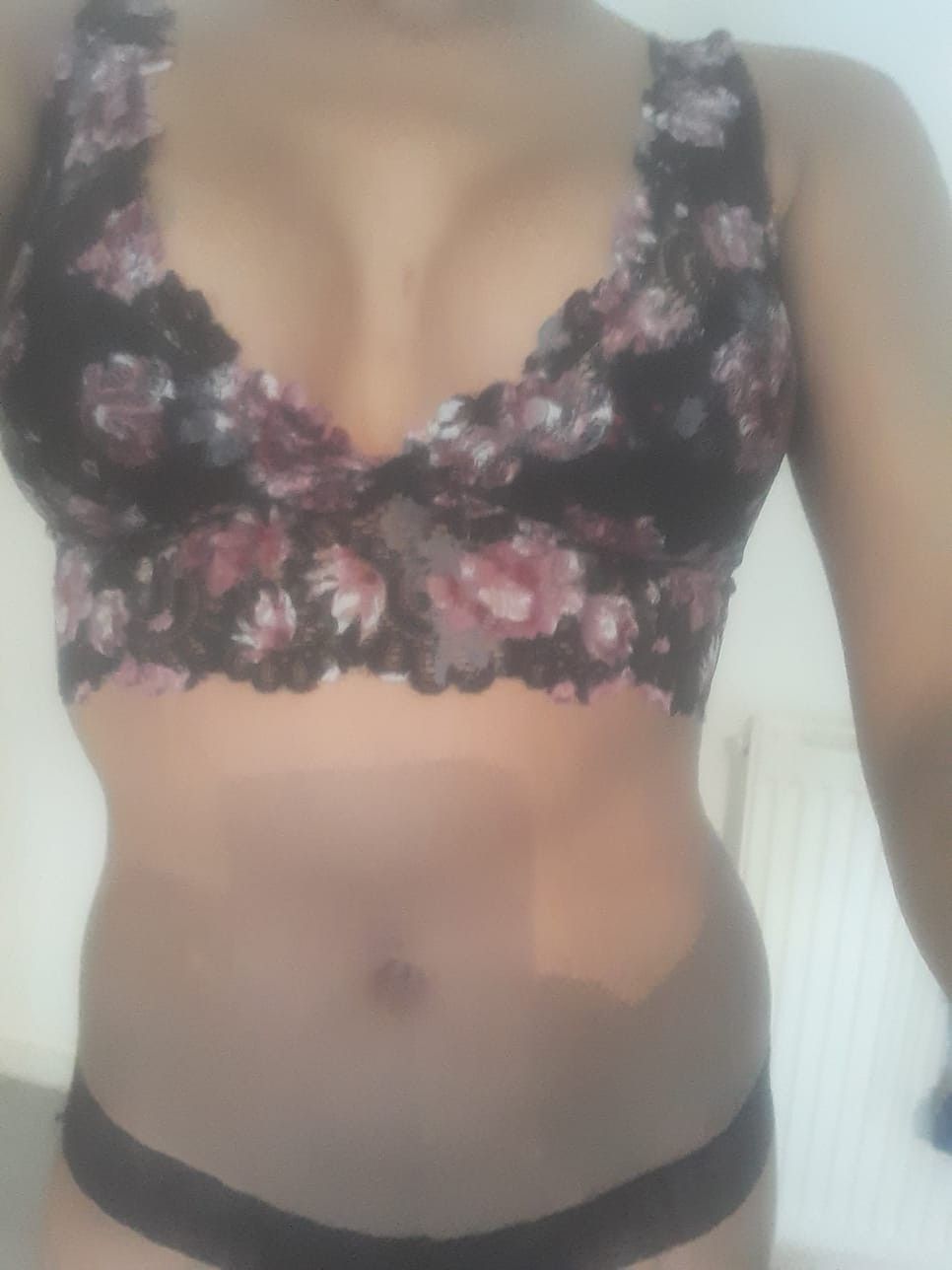 https://cdn.adultwork.com/gallery/G12/8376419.jpg