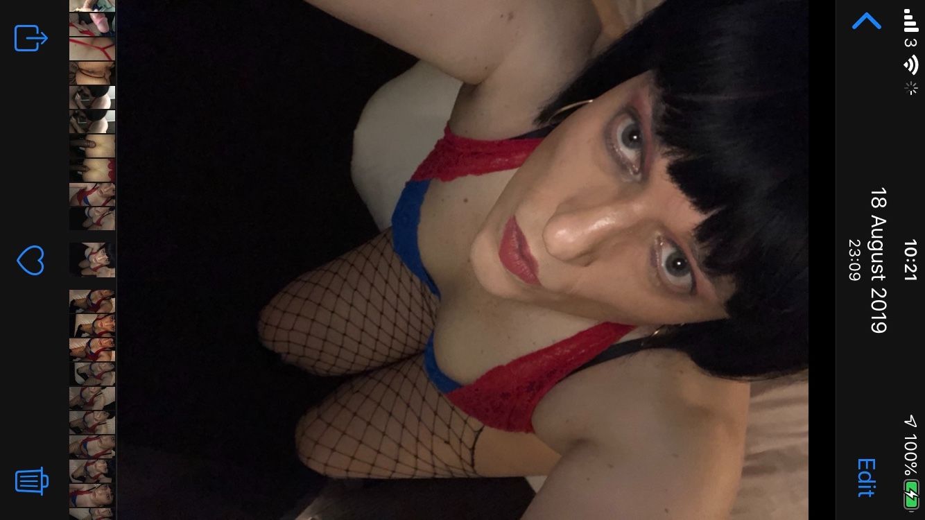 https://cdn.adultwork.com/gallery/G12/8377785.jpg