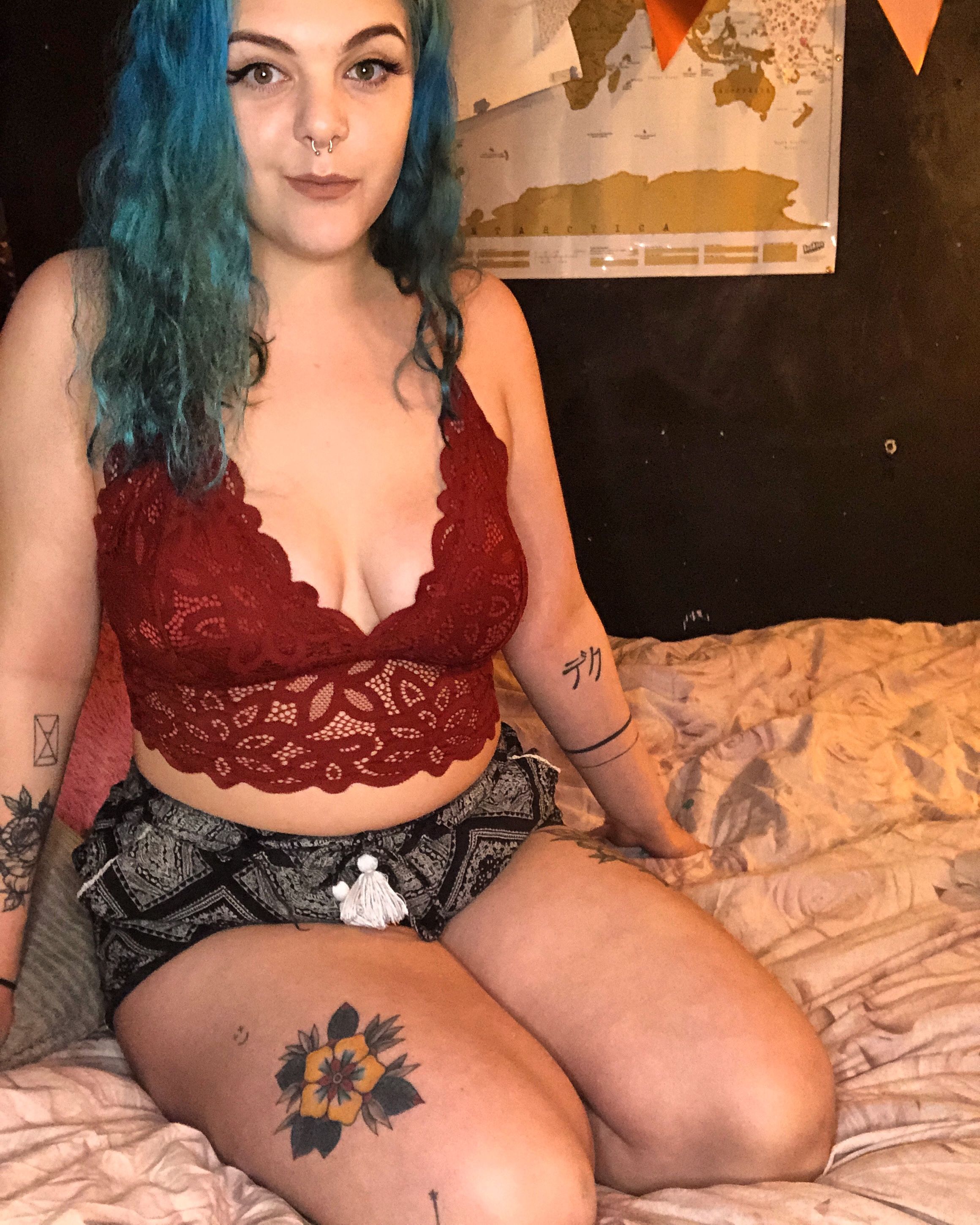 https://cdn.adultwork.com/gallery/G12/8377813.jpg