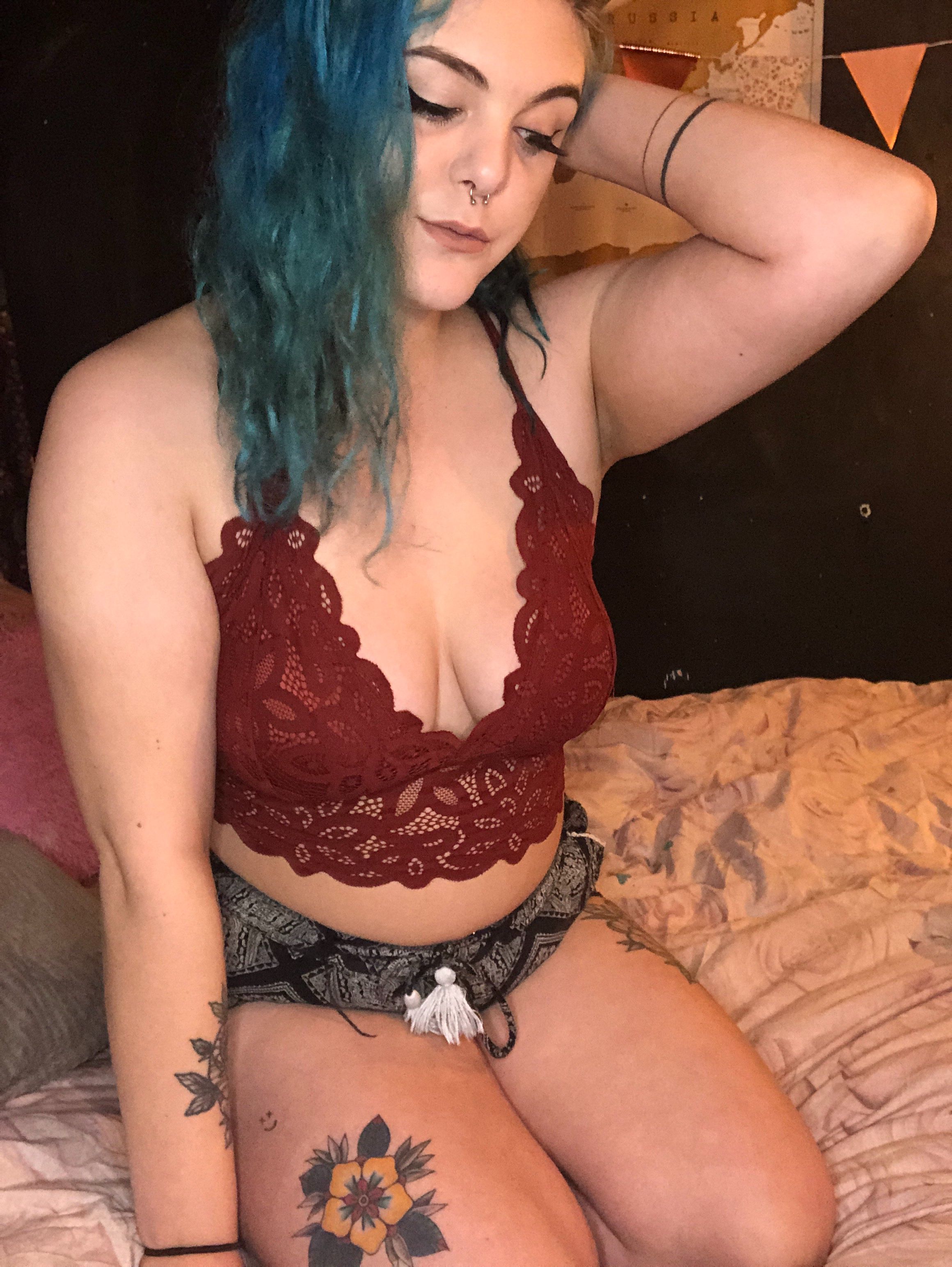 https://cdn.adultwork.com/gallery/G12/8377814.jpg