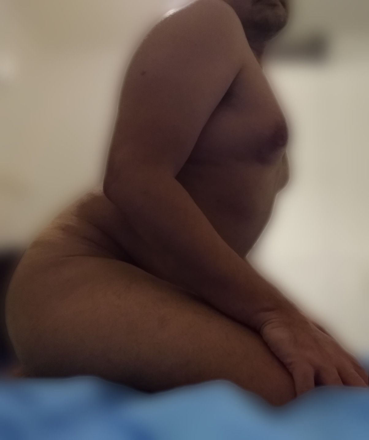 https://cdn.adultwork.com/gallery/G12/8378992.jpg