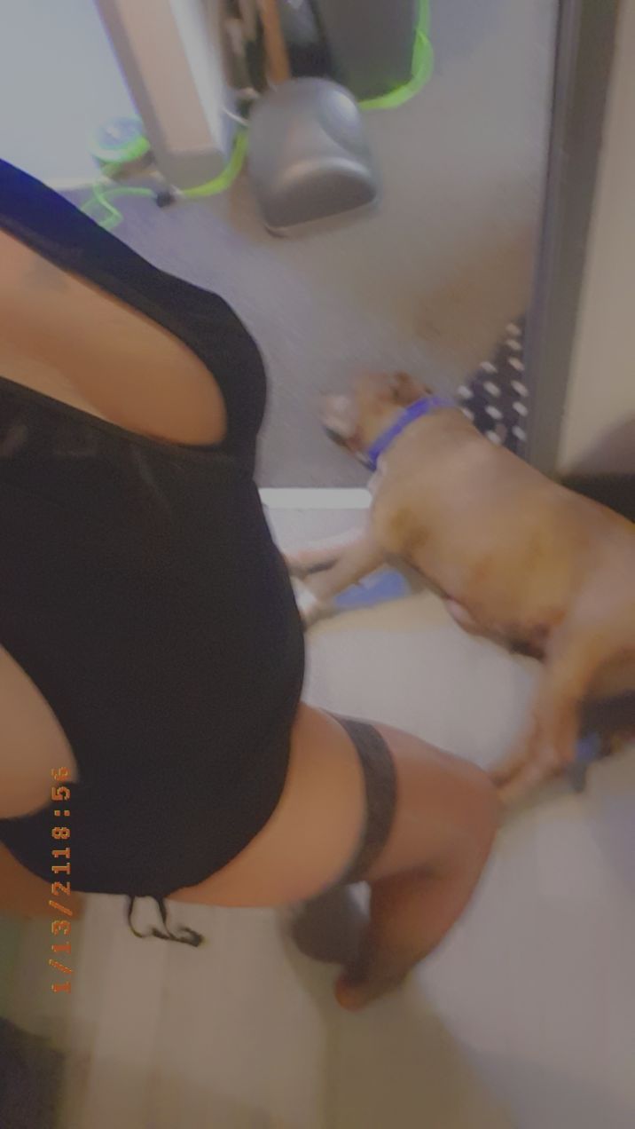 https://cdn.adultwork.com/gallery/G12/8384325.jpg