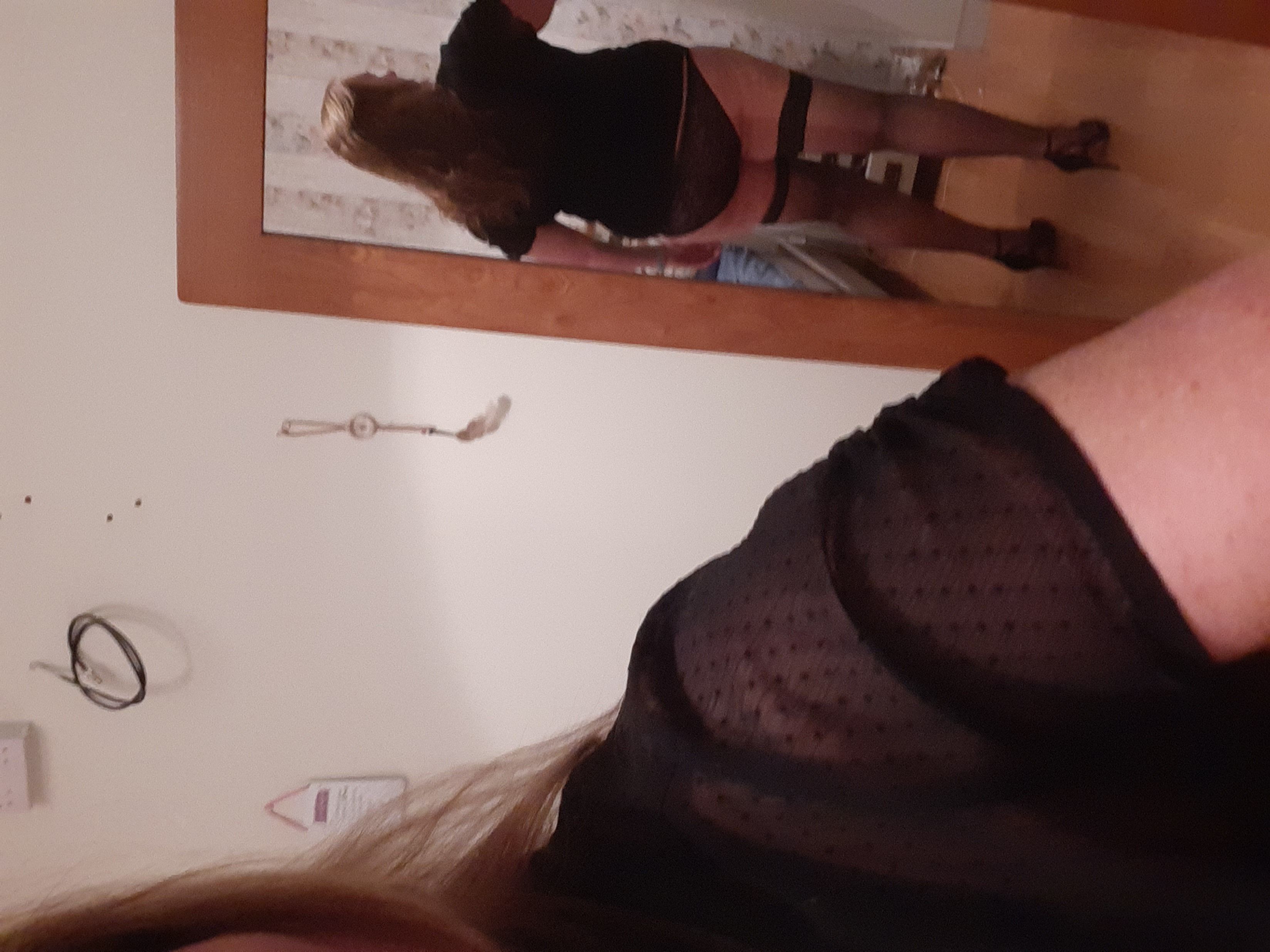 https://cdn.adultwork.com/gallery/G12/8388637.jpg