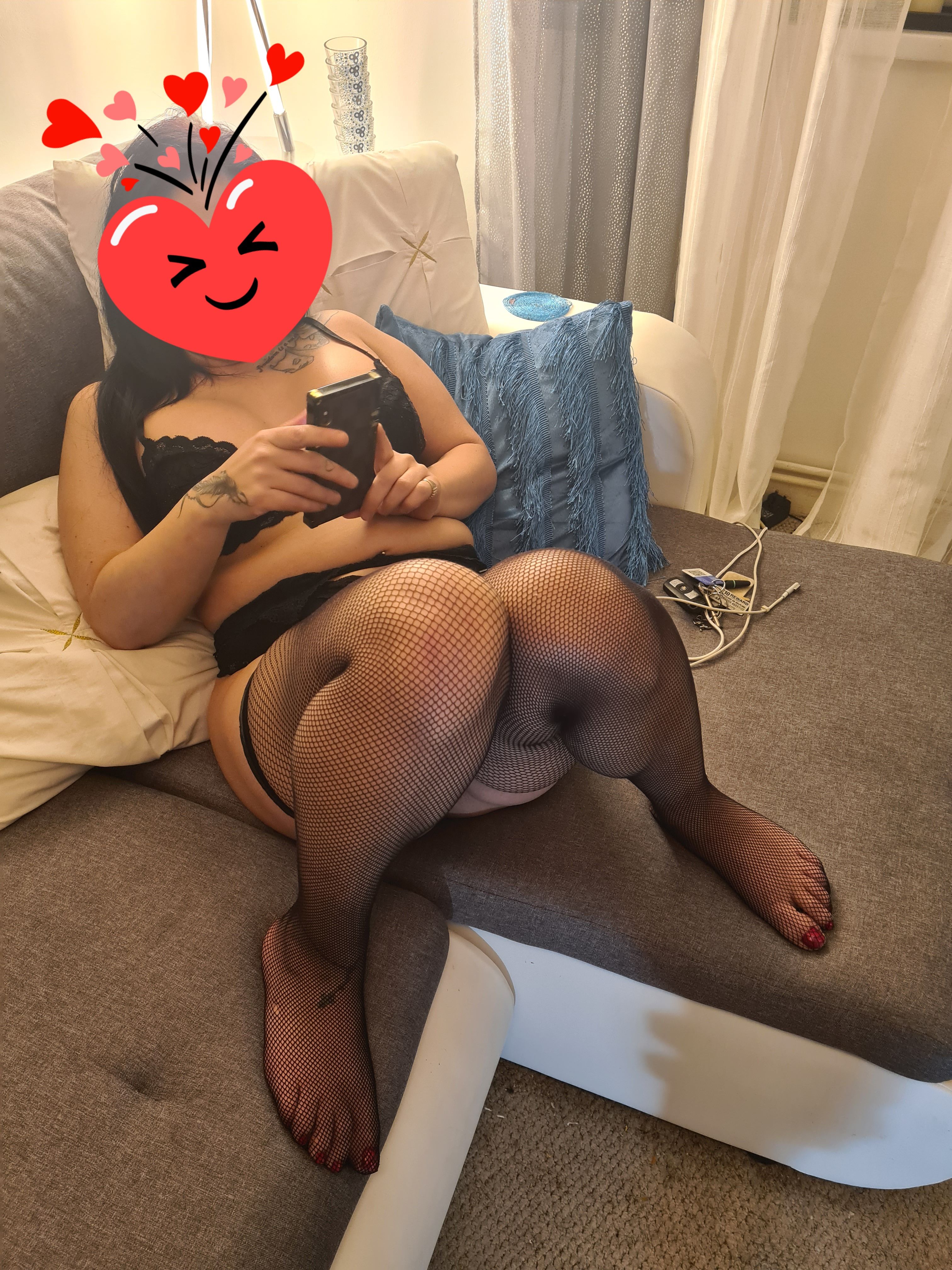 https://cdn.adultwork.com/gallery/G12/8390328.jpg