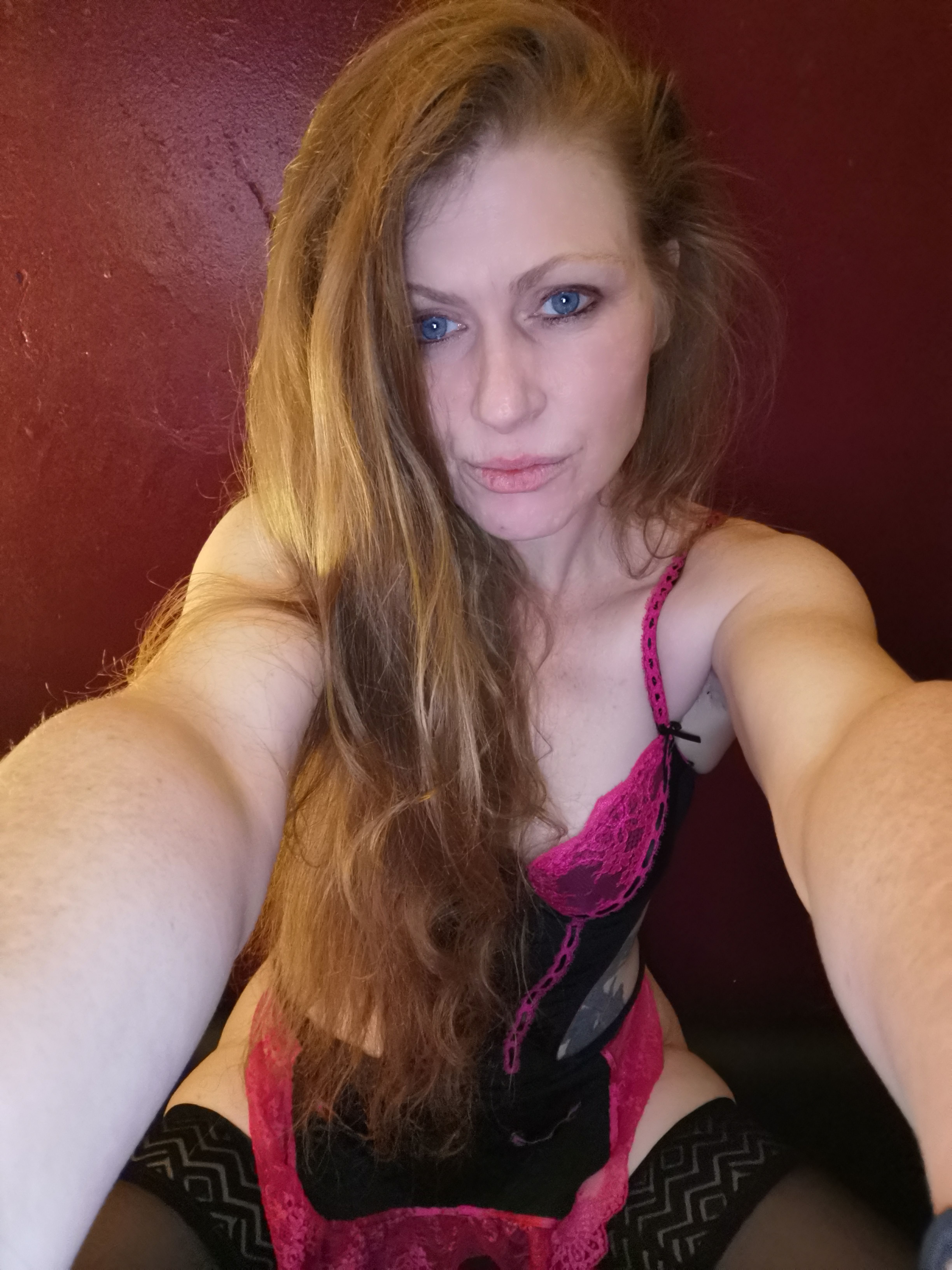 https://cdn.adultwork.com/gallery/G12/8390381.jpg