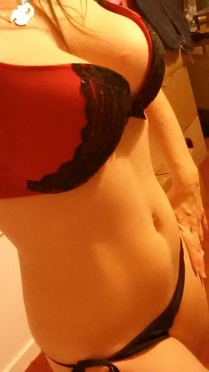 https://cdn.adultwork.com/gallery/G12/8393136.jpg