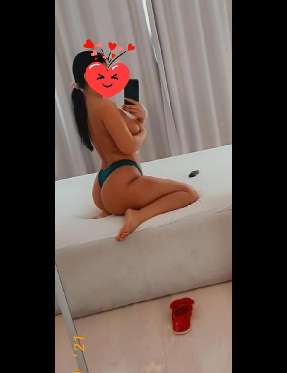 https://cdn.adultwork.com/gallery/G12/8397593.jpg