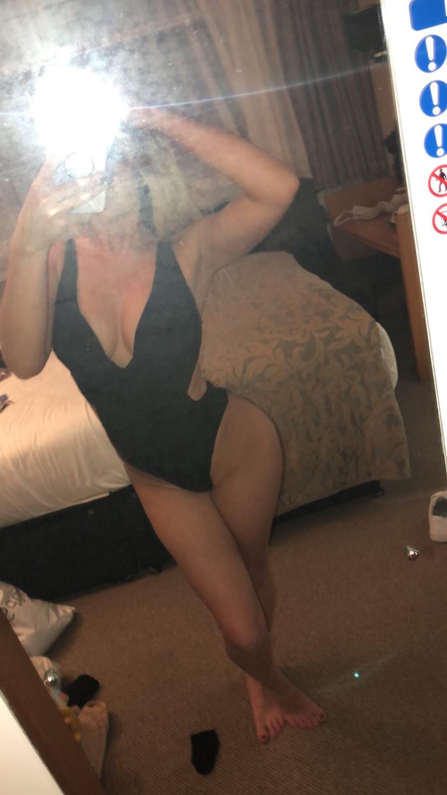 https://cdn.adultwork.com/gallery/G12/8397656.jpg