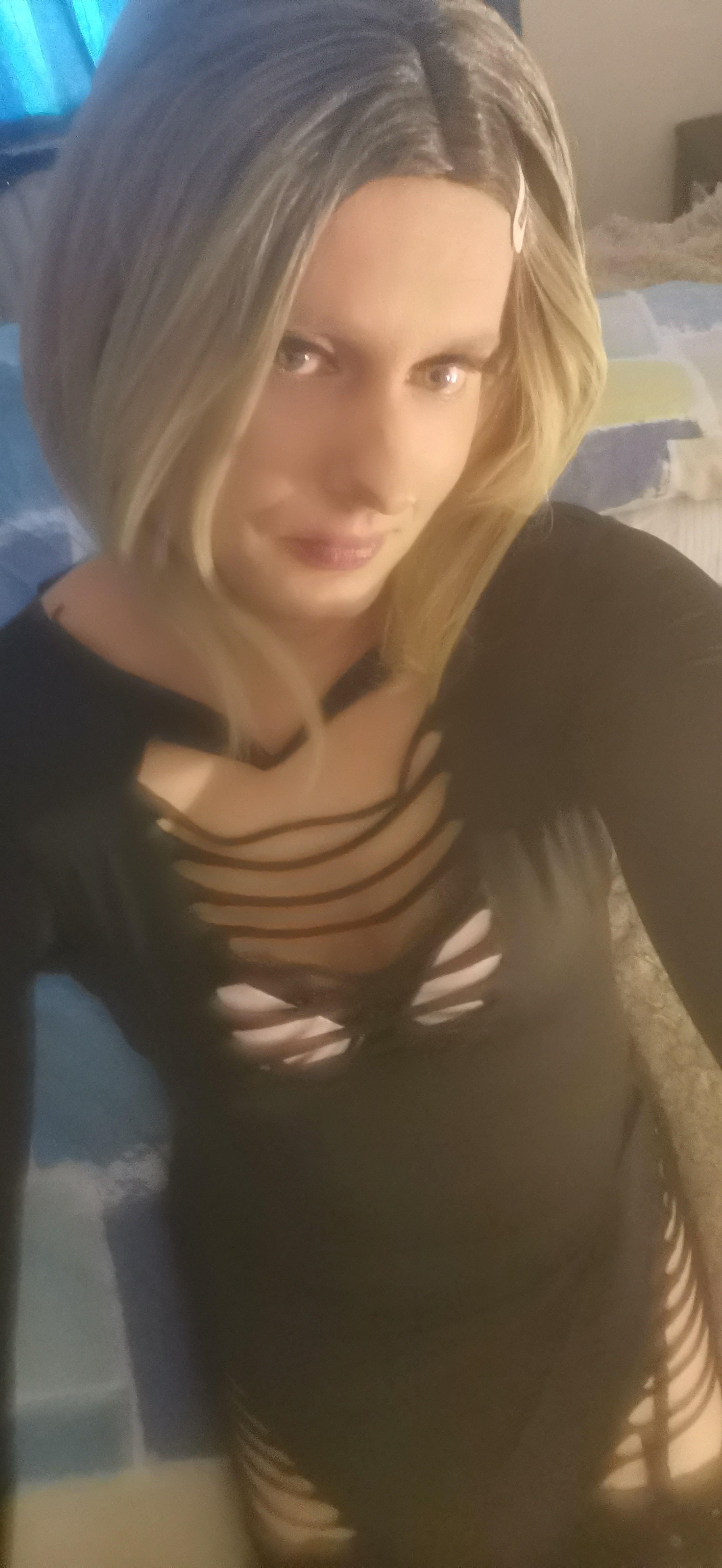 https://cdn.adultwork.com/gallery/G12/8397689.jpg