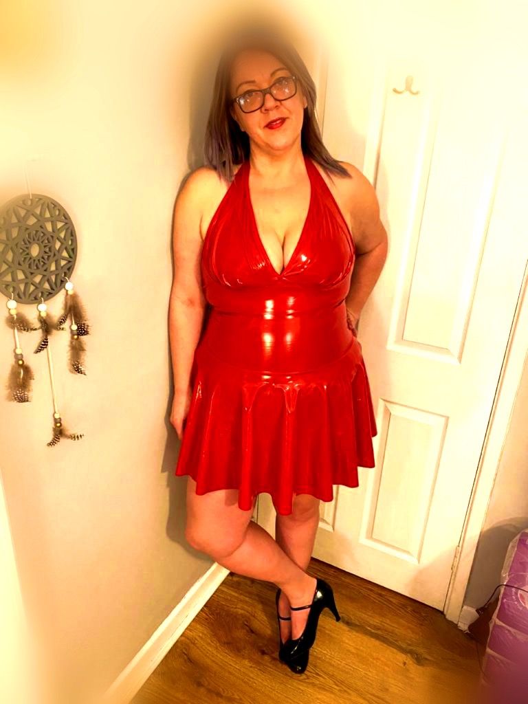 https://cdn.adultwork.com/gallery/G12/8399441.jpg