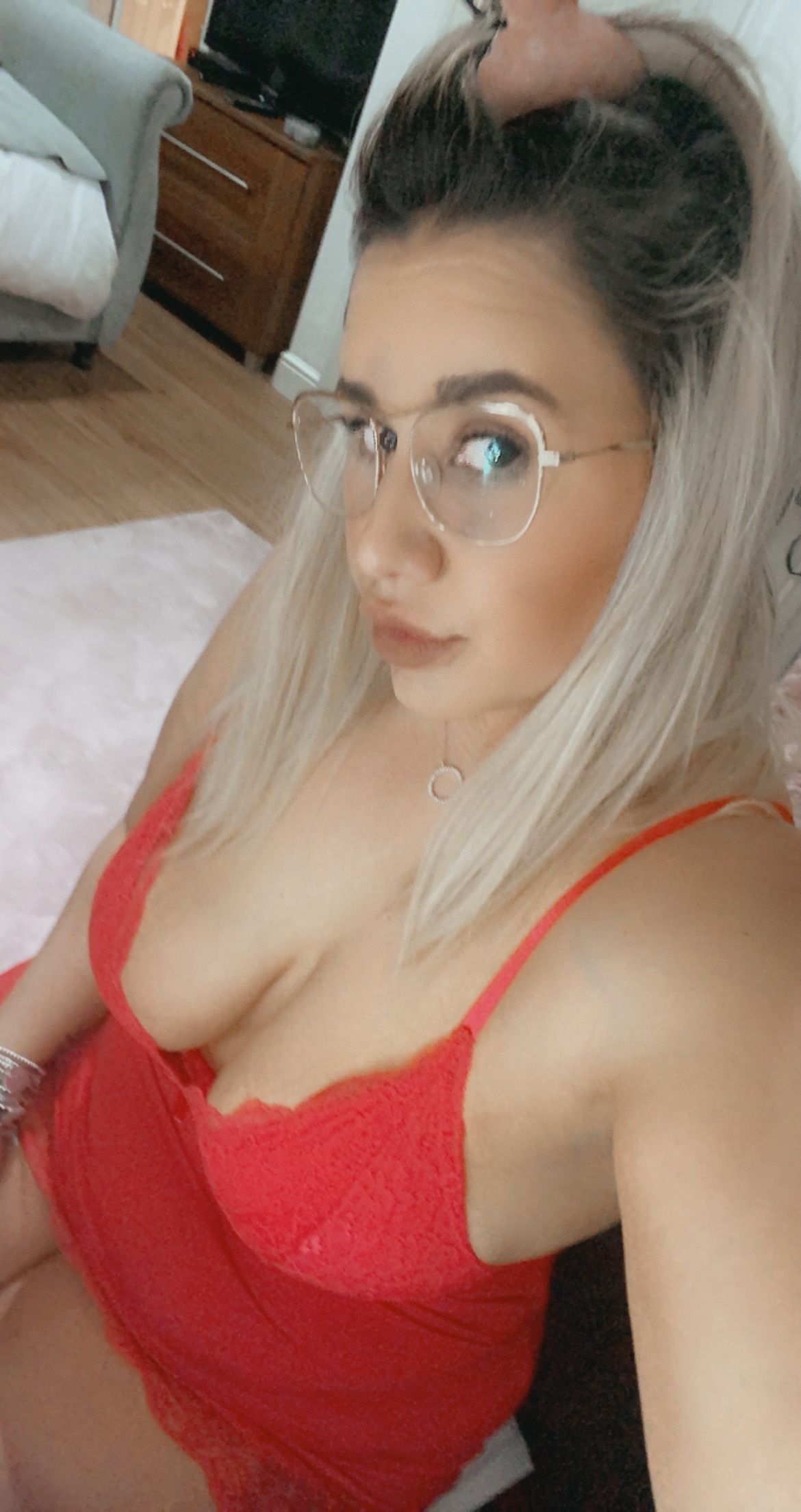 https://cdn.adultwork.com/gallery/G12/8399778.jpg