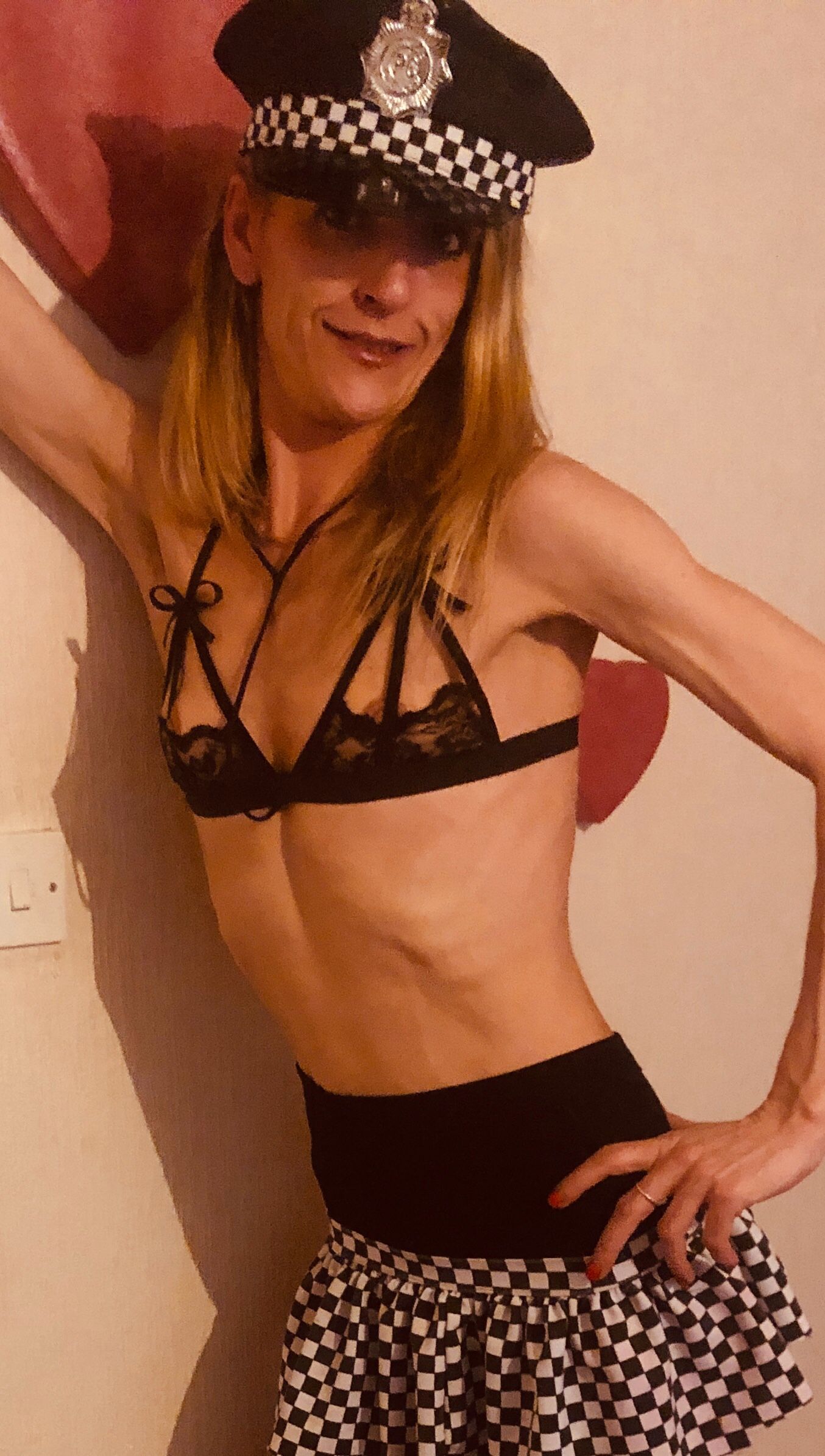 https://cdn.adultwork.com/gallery/G12/8400000.jpg