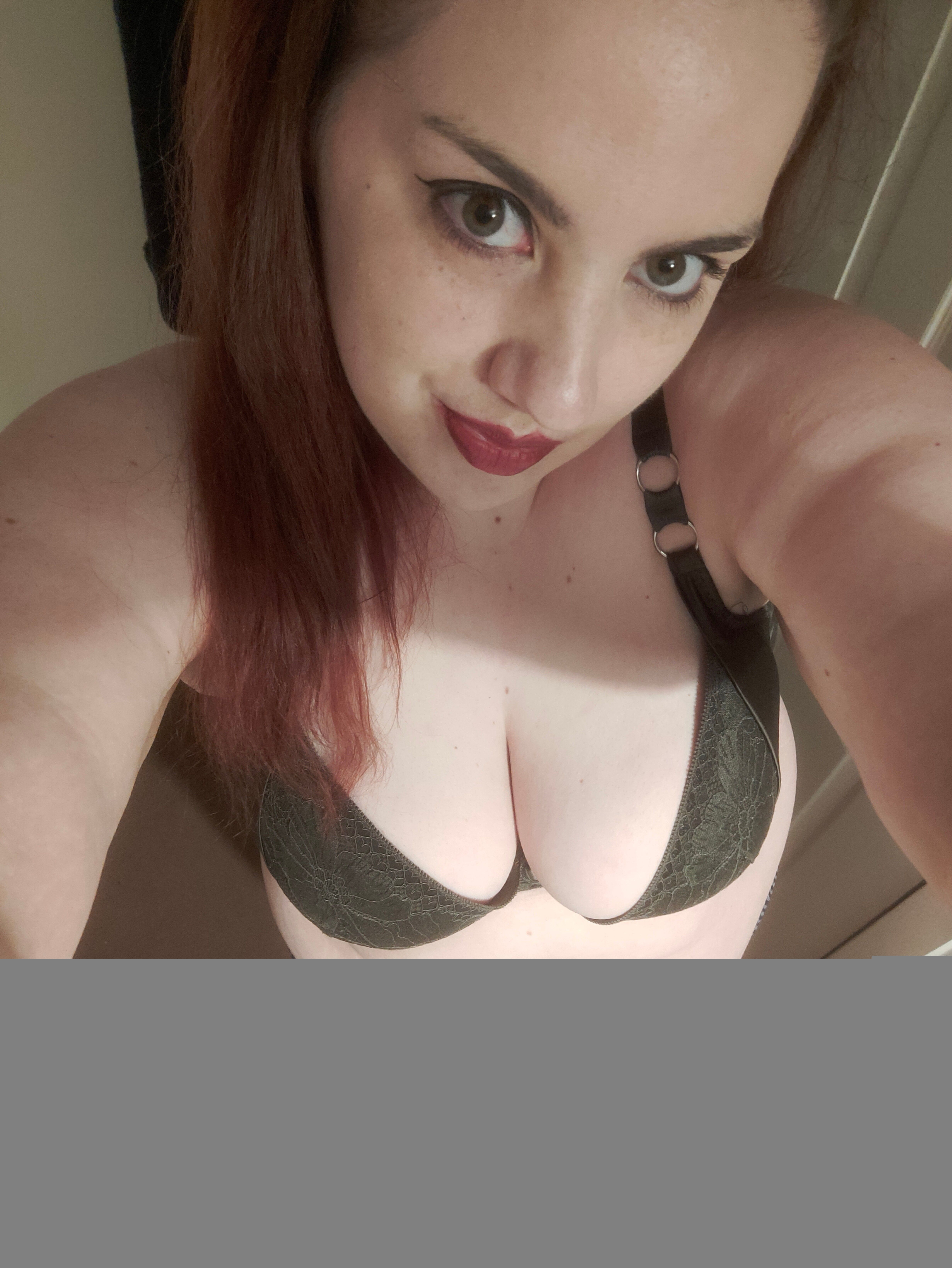 https://cdn.adultwork.com/gallery/G12/8400134.jpg