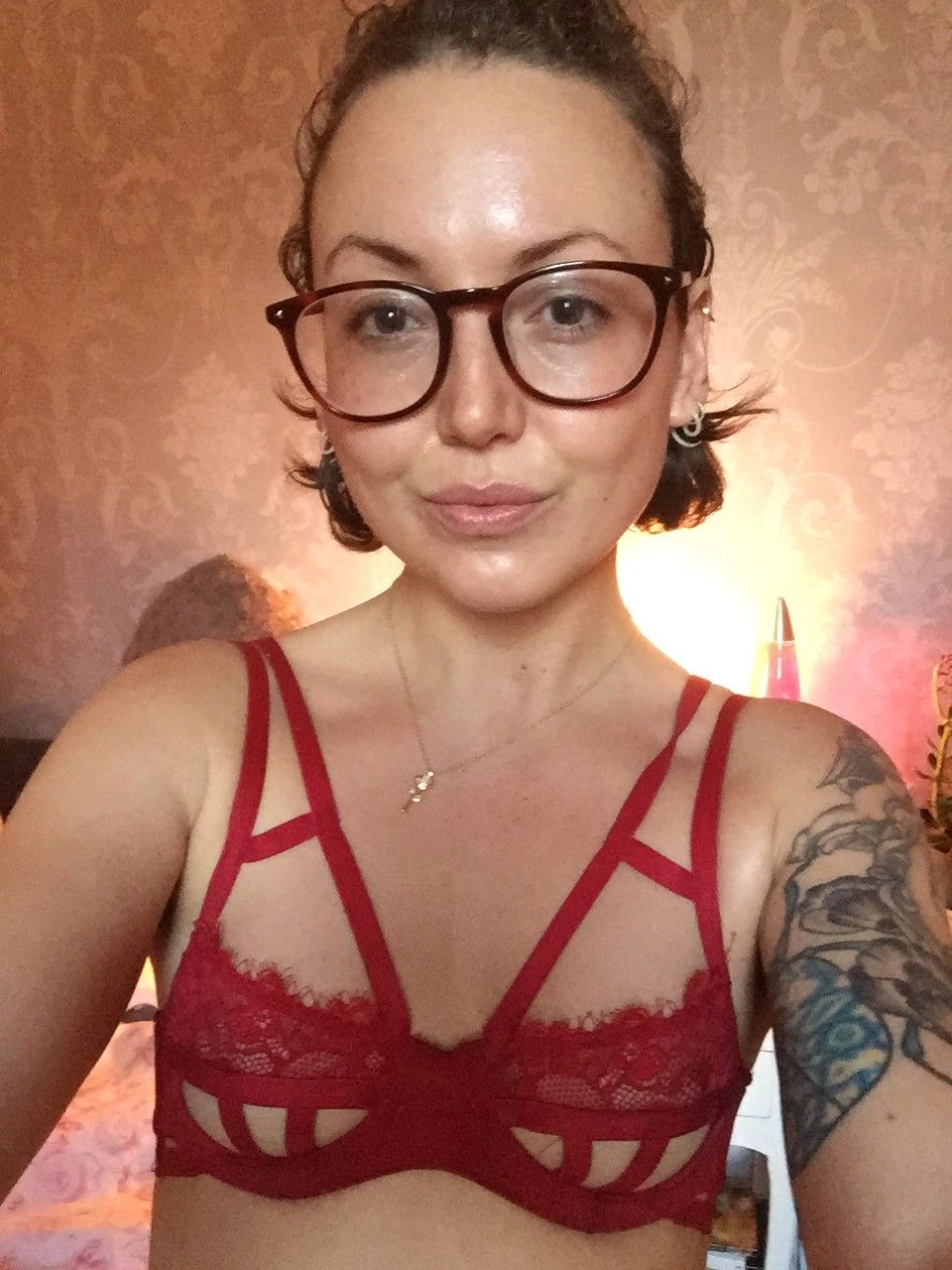 https://cdn.adultwork.com/gallery/G12/8400201.jpg