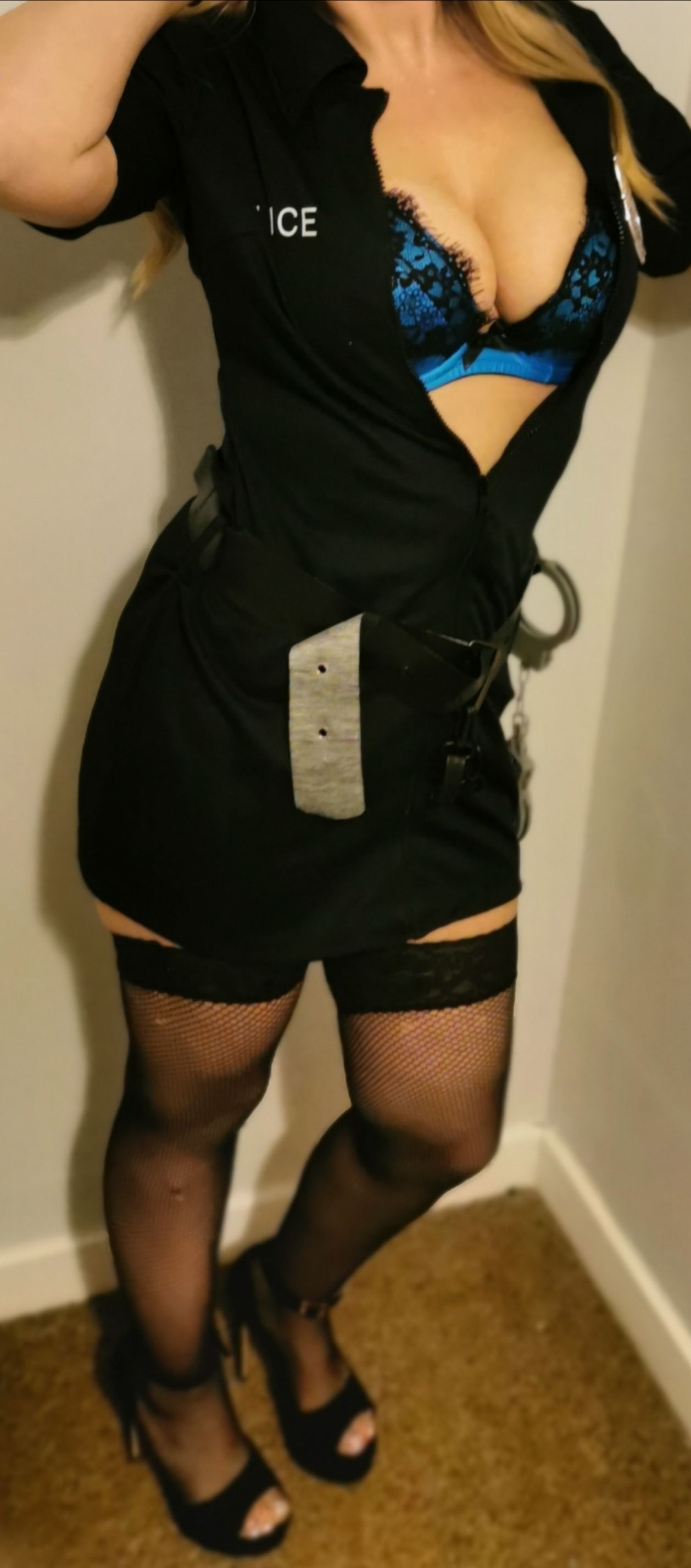 https://cdn.adultwork.com/gallery/G12/8400237.jpg