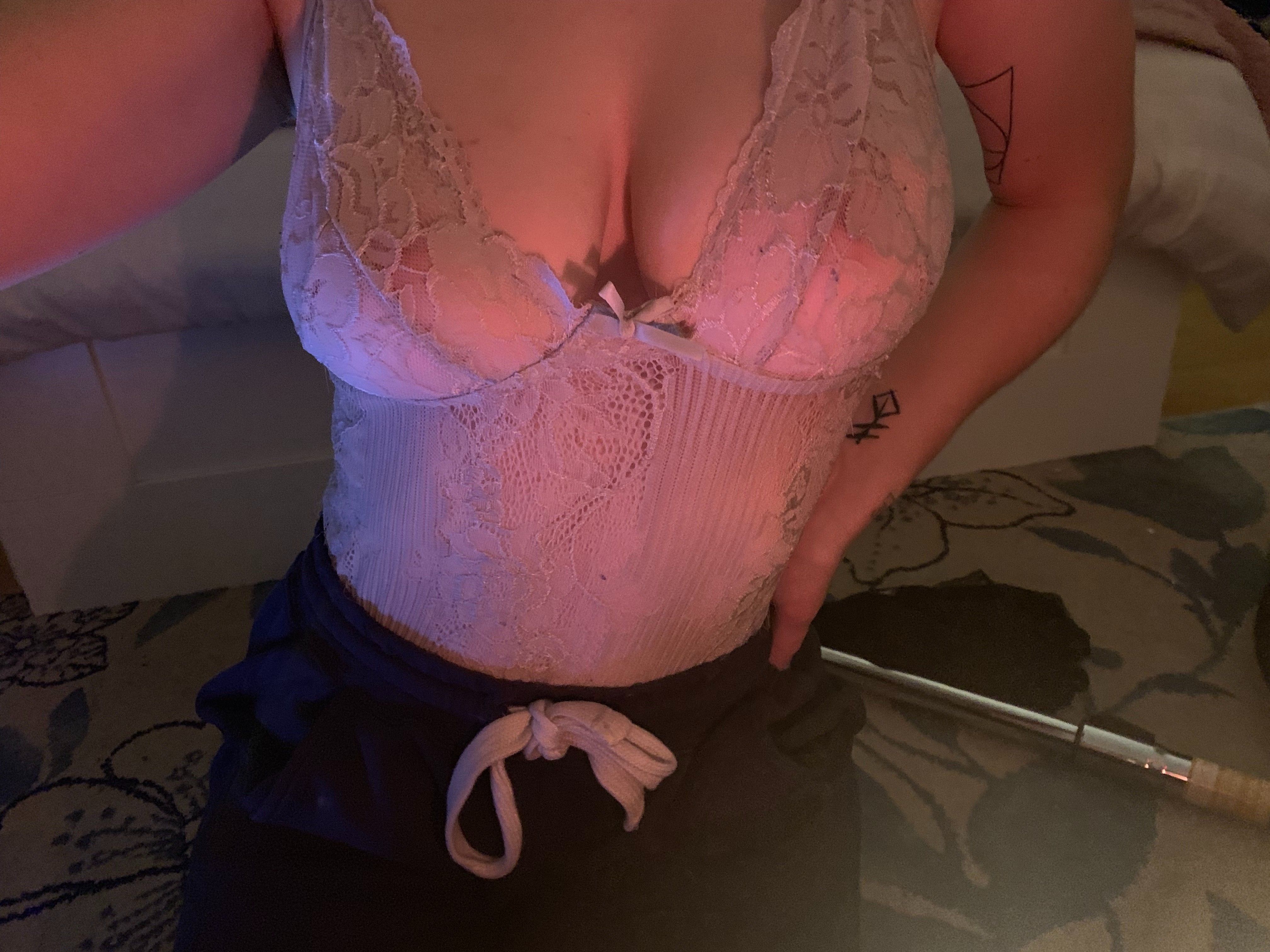 https://cdn.adultwork.com/gallery/G12/8401307.jpg